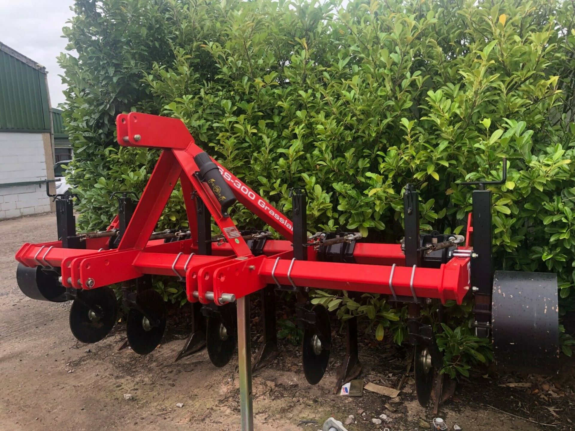 TWOSE GRASSLAND SUBSOILER, MODEL: SS300G5S, YEAR 2014, ONLY USED ONCE FOR DEMO *PLUS VAT* - Image 3 of 5