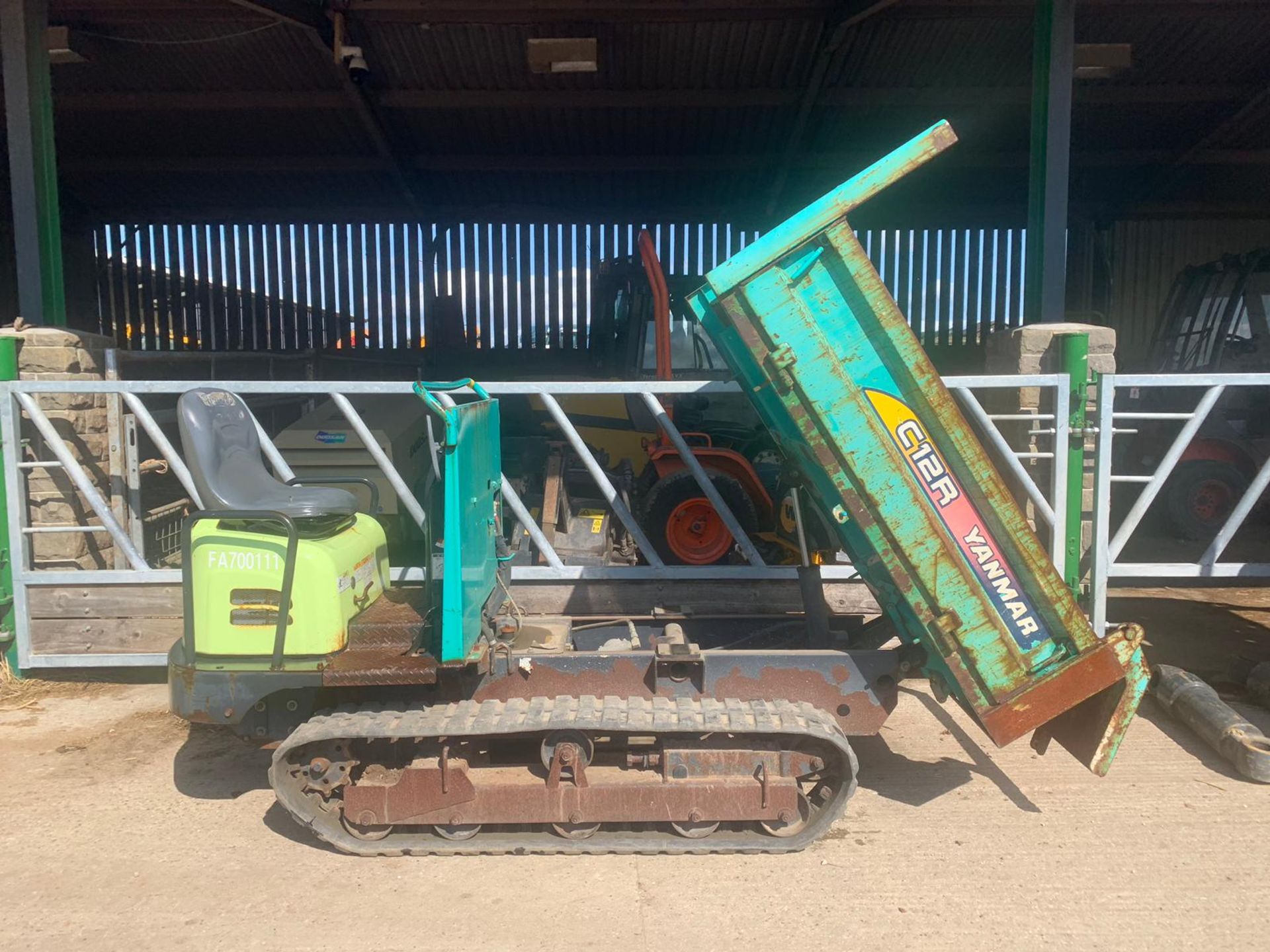 YANMAR C12R-A TRACKED DUMPER, RUNS, WORKS AND TIPS, SHOWING 411 HOURS (UNVERIFIED) *PLUS VAT* - Image 6 of 12