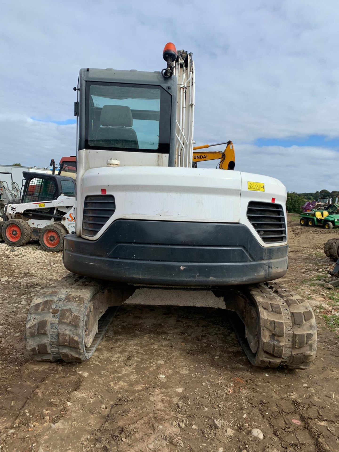 BOBCAT E80 COMPACT TRACKED EXCAVATOR, YEAR 2010, RUNS, WORKS AND DIGS *PLUS VAT* - Image 3 of 16