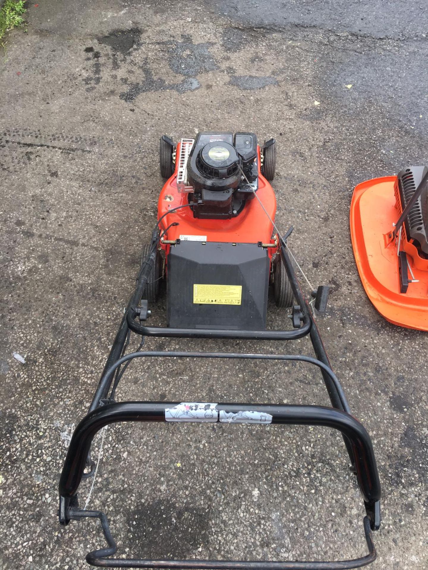 X2 WALK BEHIND SELF PROPELLED PUSH MOWERS - SOVEREIGN & FLYMO, NO RESERVE *NO VAT* - Image 4 of 7