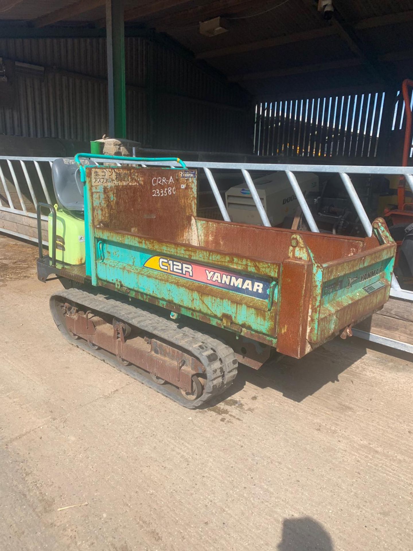 YANMAR C12R-A TRACKED DUMPER, RUNS, WORKS AND TIPS, SHOWING 411 HOURS (UNVERIFIED) *PLUS VAT* - Image 4 of 12