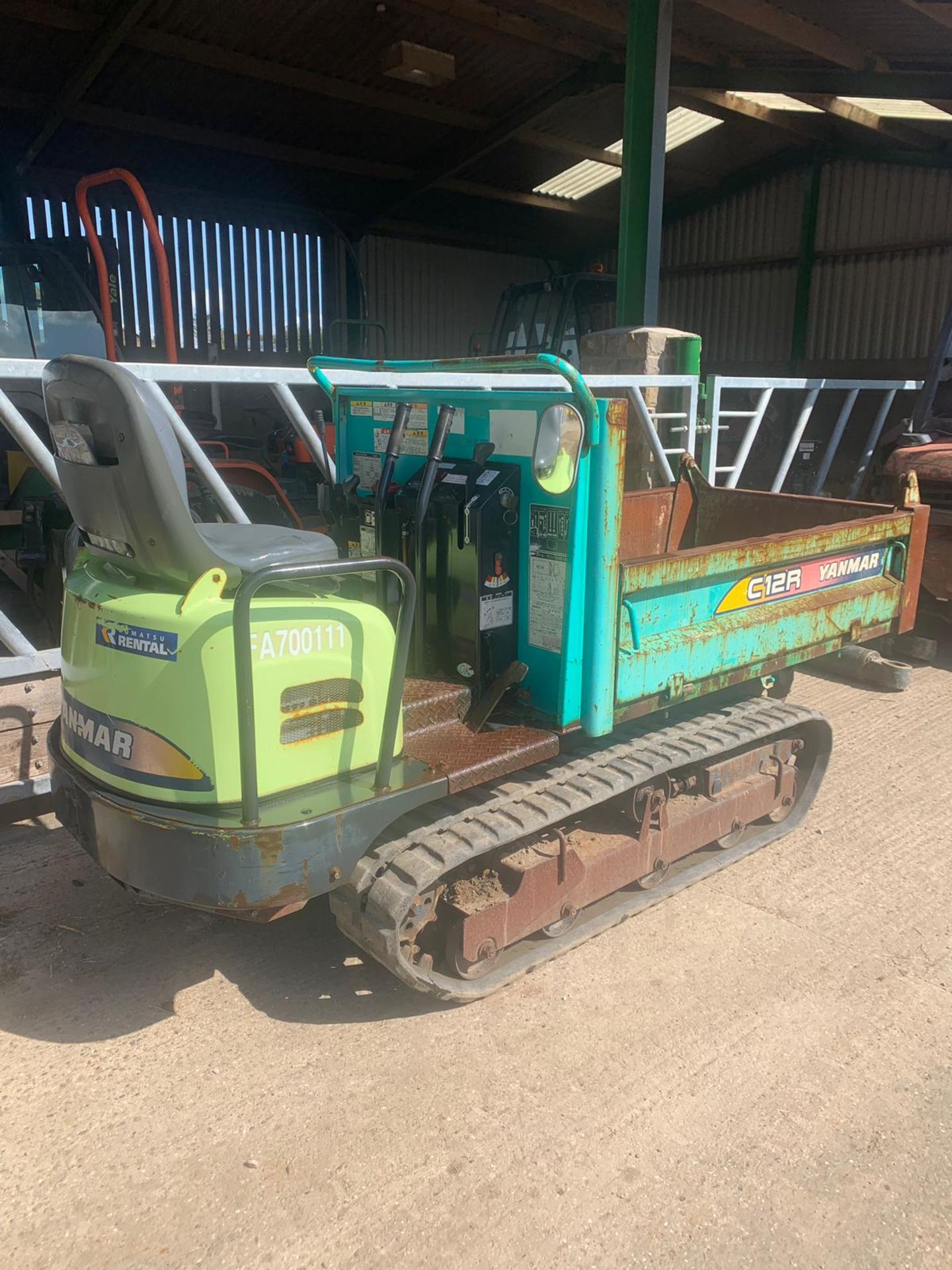 YANMAR C12R-A TRACKED DUMPER, RUNS, WORKS AND TIPS, SHOWING 411 HOURS (UNVERIFIED) *PLUS VAT* - Image 3 of 12