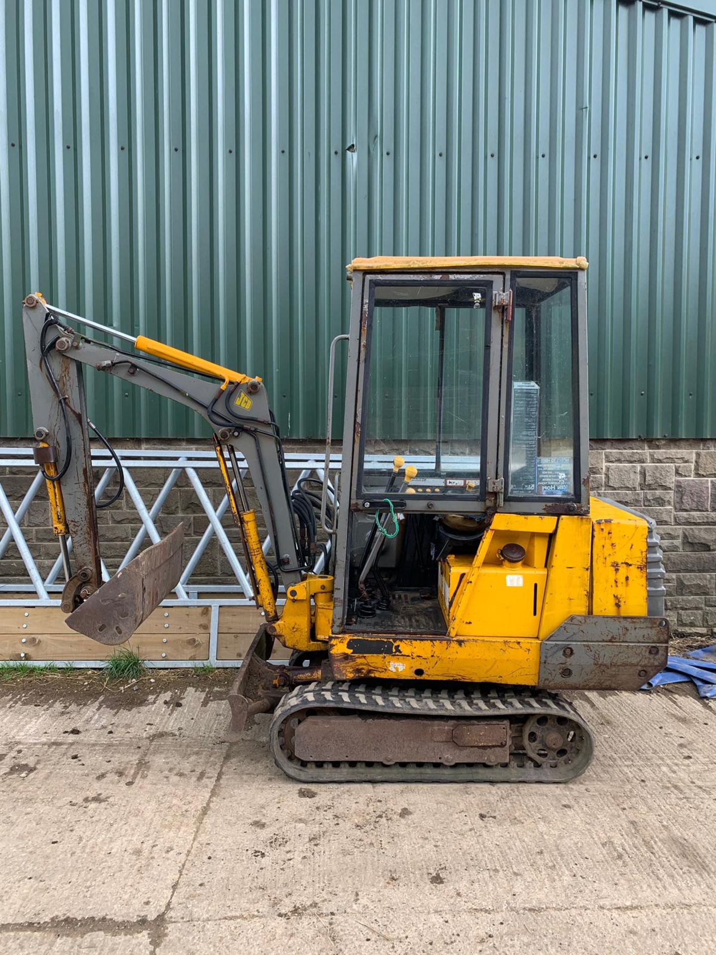 JCB 801.4 1.5 TON TRACKED DIGGER / EXCAVATOR, RUNS, WORKS AND DIGS *PLUS VAT* - Image 4 of 10