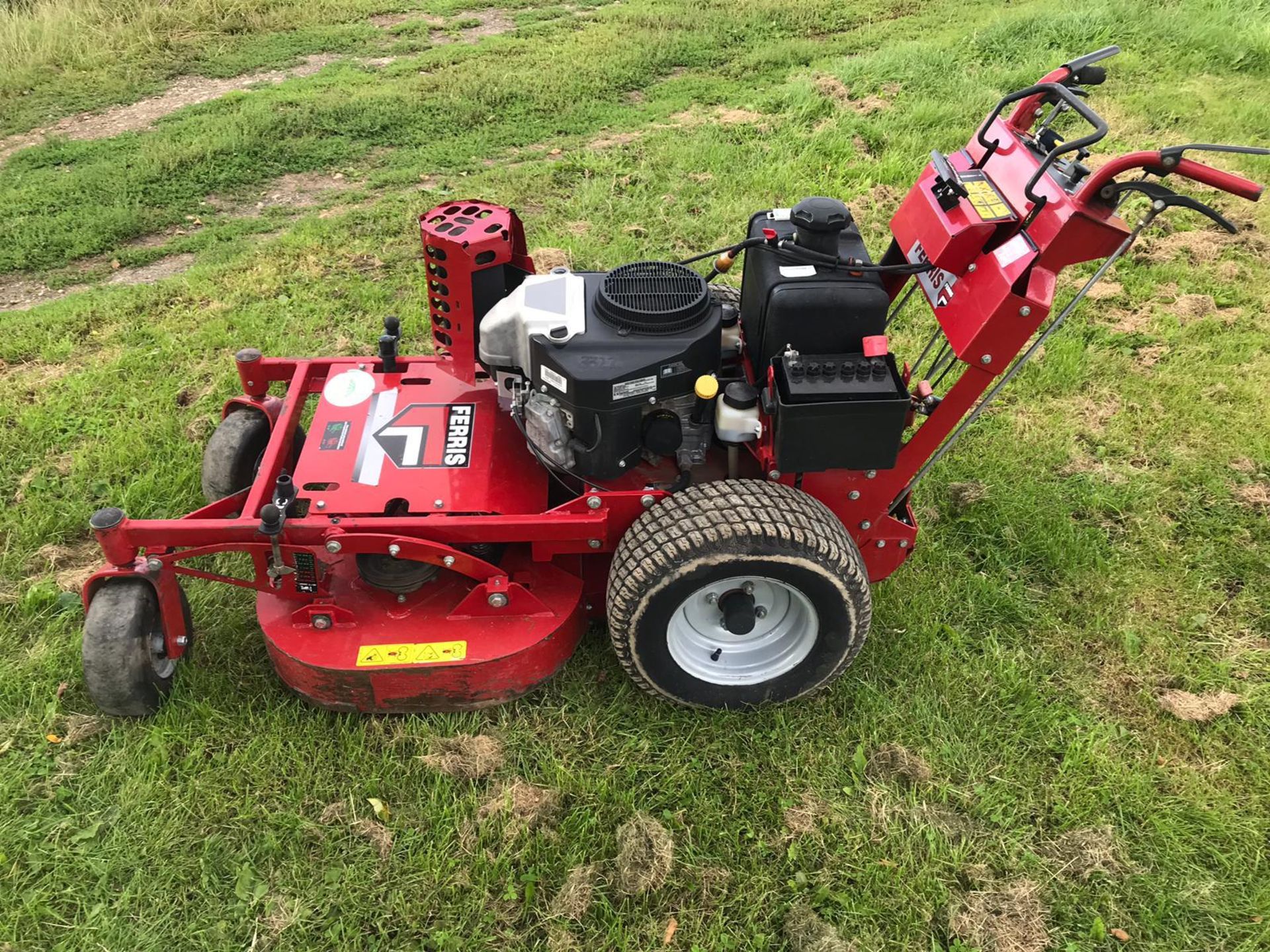 FERRIS 36" WALK BEHIND MOWER, MODEL 5900541, KAWASAKI ENGINE, YEAR 2012, READY FOR WORK *PLUS VAT* - Image 3 of 5