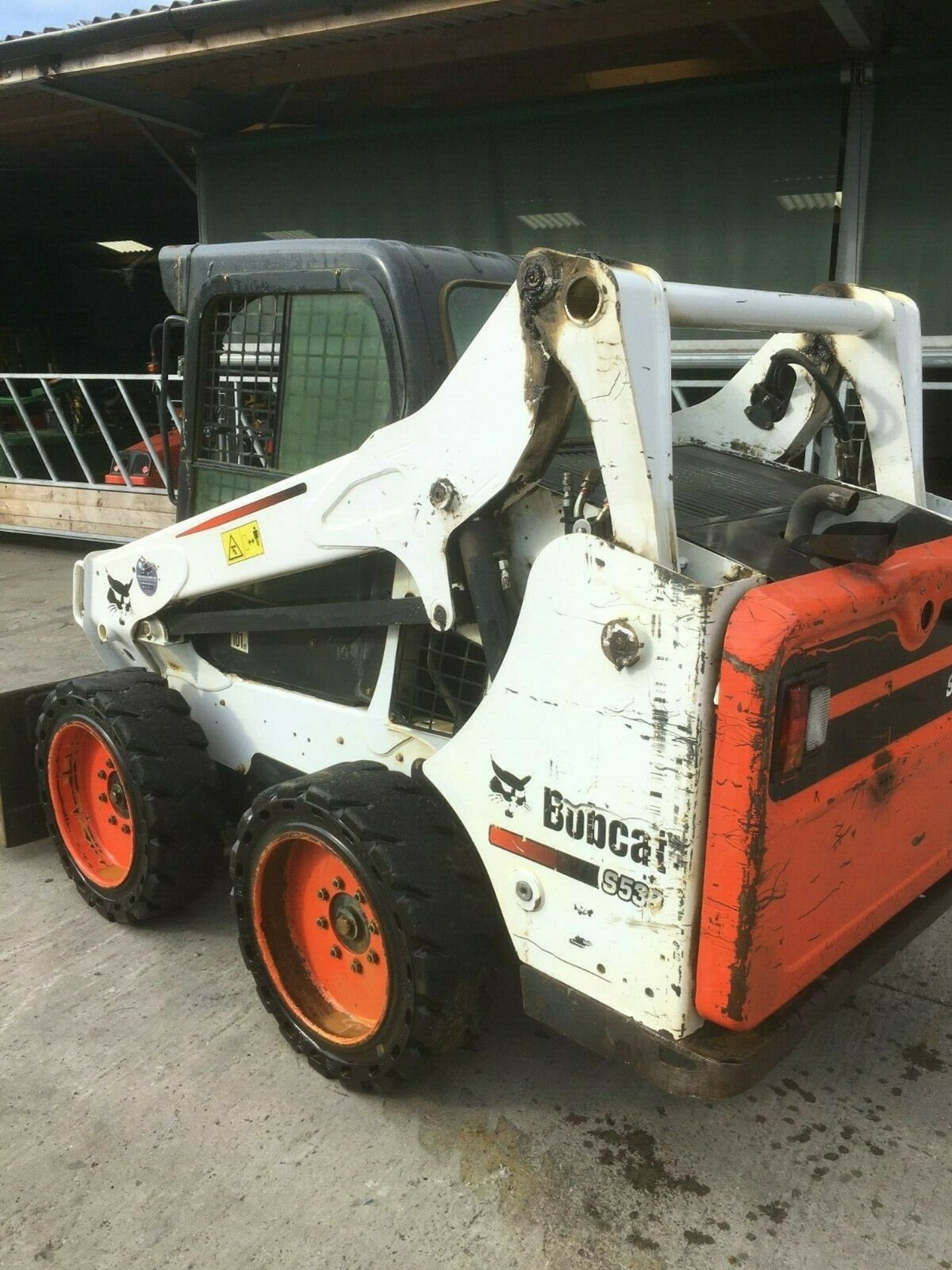 BOBCAT COMPACT SKID STEER MODEL: S530, YEAR 2015 *PLUS VAT* - Image 3 of 6