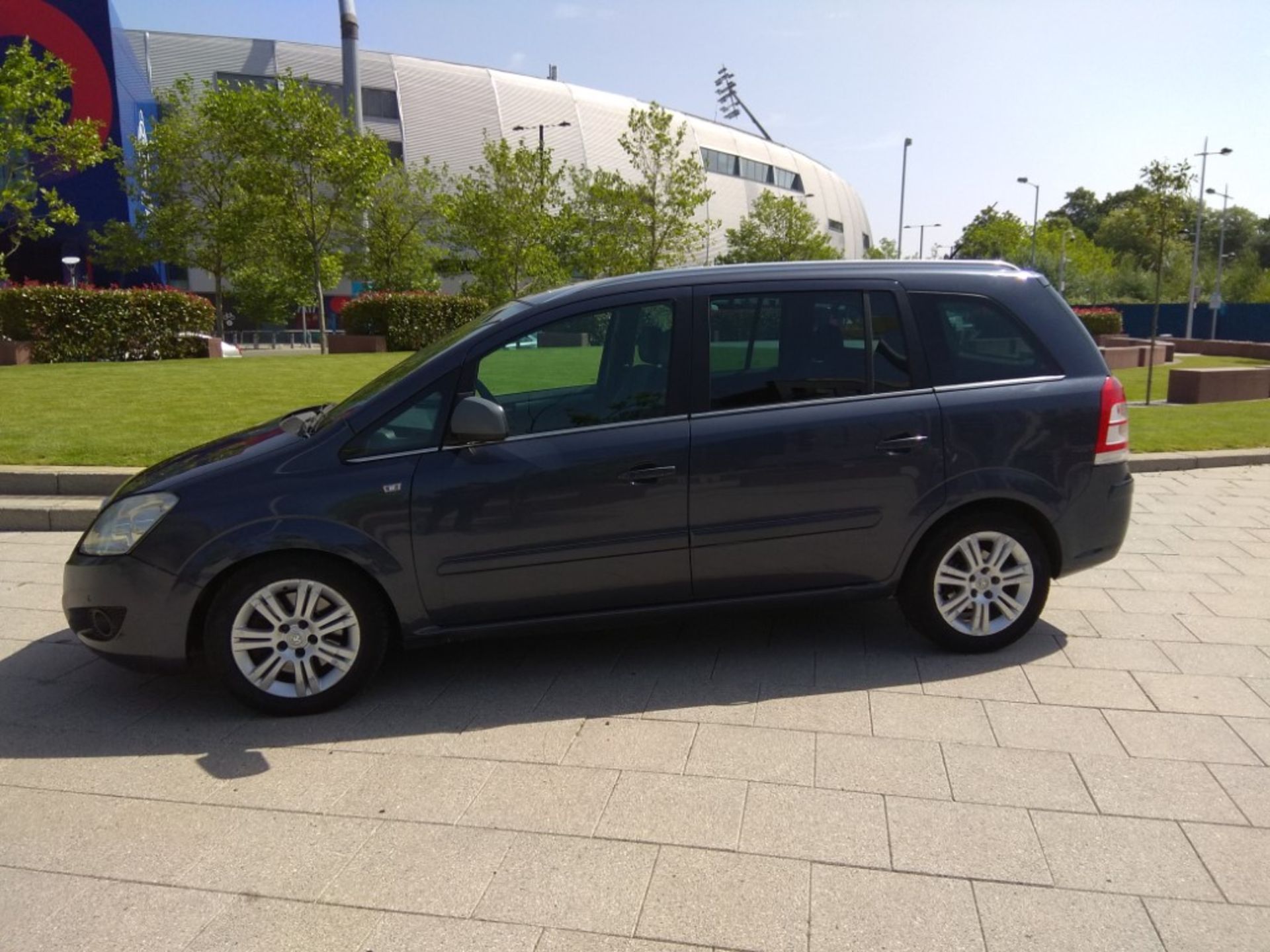 2010/60 REG VAUXHALL ZAFIRA ELITE 1.9 CDTI DIESEL (150BHP) AUTOMATIC*** NO VAT *** - Image 7 of 18