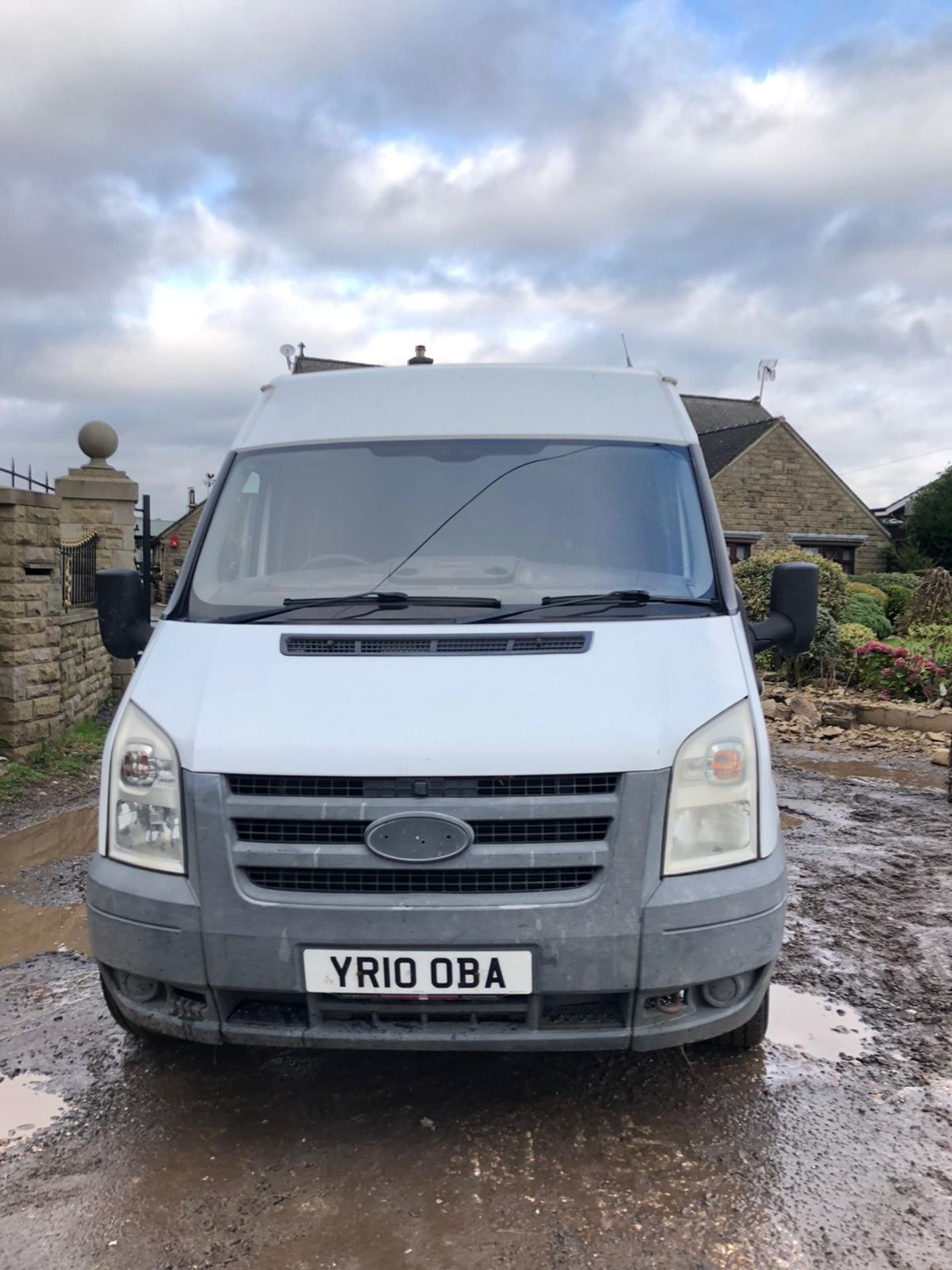 2010/10 REG FORD TRANSIT 140 T350L RWD 2.4 DIESEL PANEL VAN, SHOWING 1 FORMER KEEPER *PLUS VAT* - Image 2 of 6