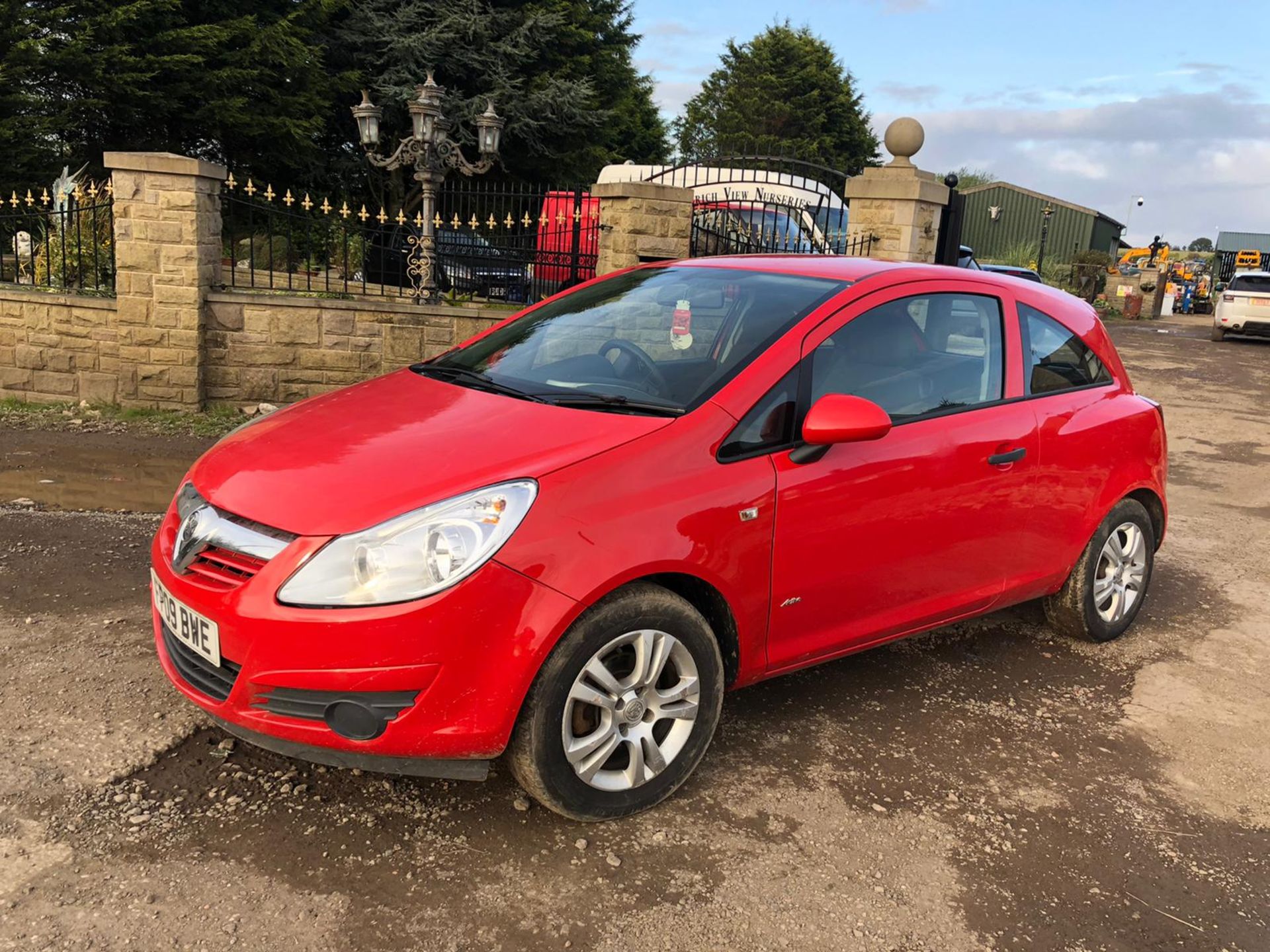 2009/09 REG VAUXHALL CORSA ACTIVE 1.0 PETROL RED 3 DOOR HATCHBACK, SHOWING 4 FOMER KEEPERS *NO VAT* - Image 3 of 10