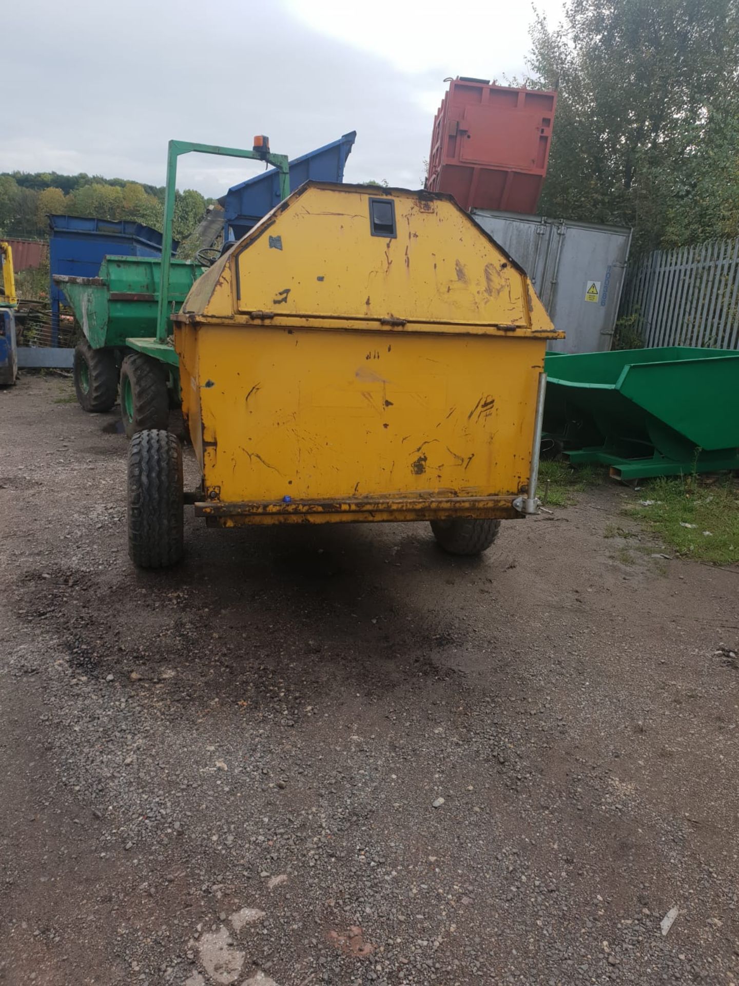 2000L TOW-ABLE BUNDED DIESEL FUEL TANK BOWSER, IN WORKING ORDER *NO VAT* - Image 5 of 7