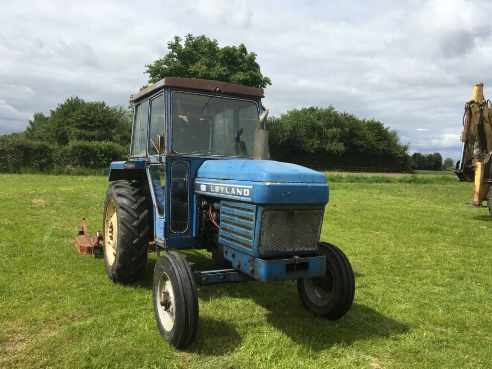 LEYLAND 253 TRACTOR 2WD DIESEL TRACTOR, RUNS & WORKS AS IT SHOULD *NO VAT*