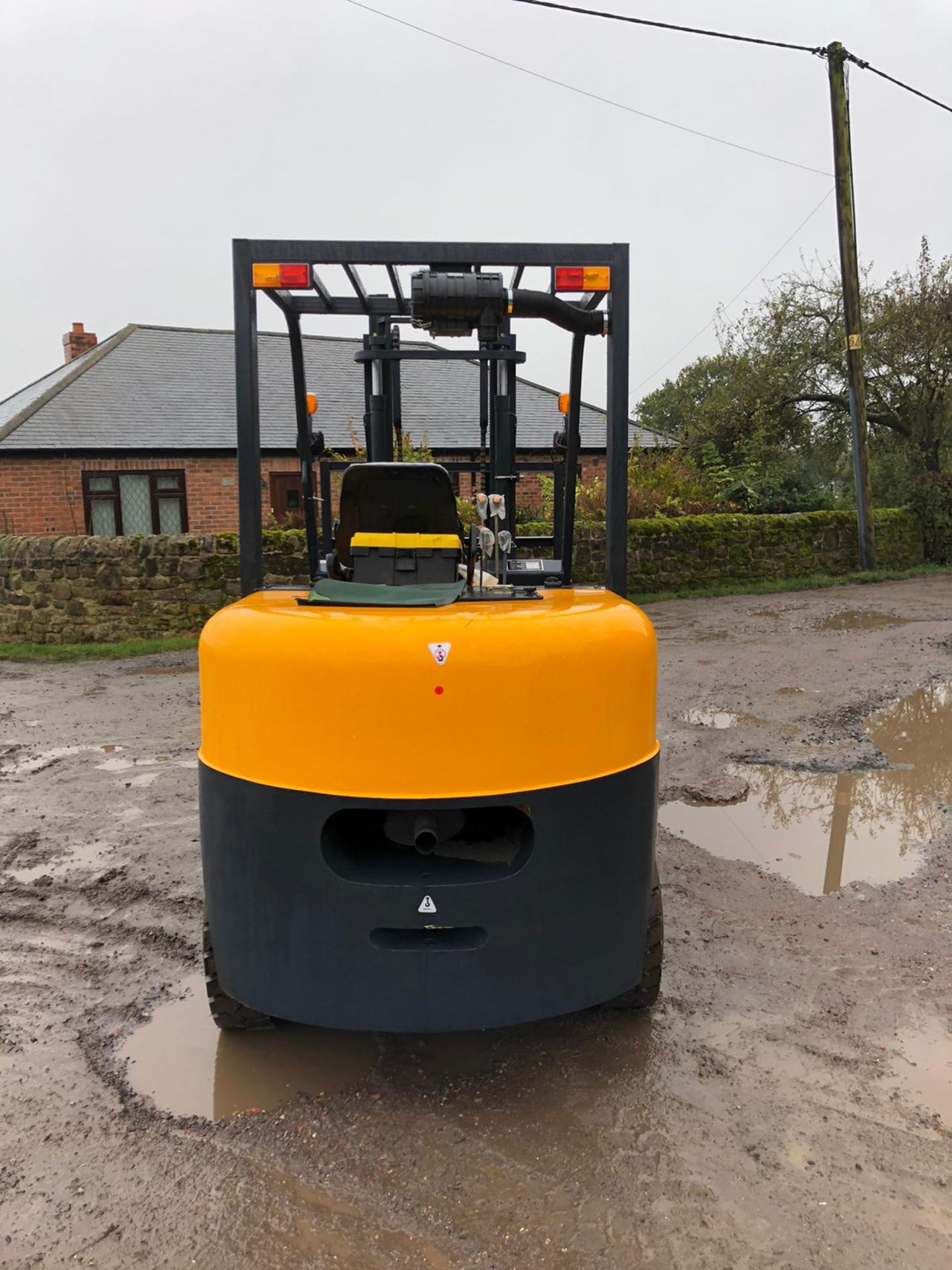 2019 BRAND NEW & UNUSED POWERTEC 35 3 TON DIESEL FORKLIFT C/W DUPLEX MAST CANOPY *PLUS VAT* - Image 4 of 6