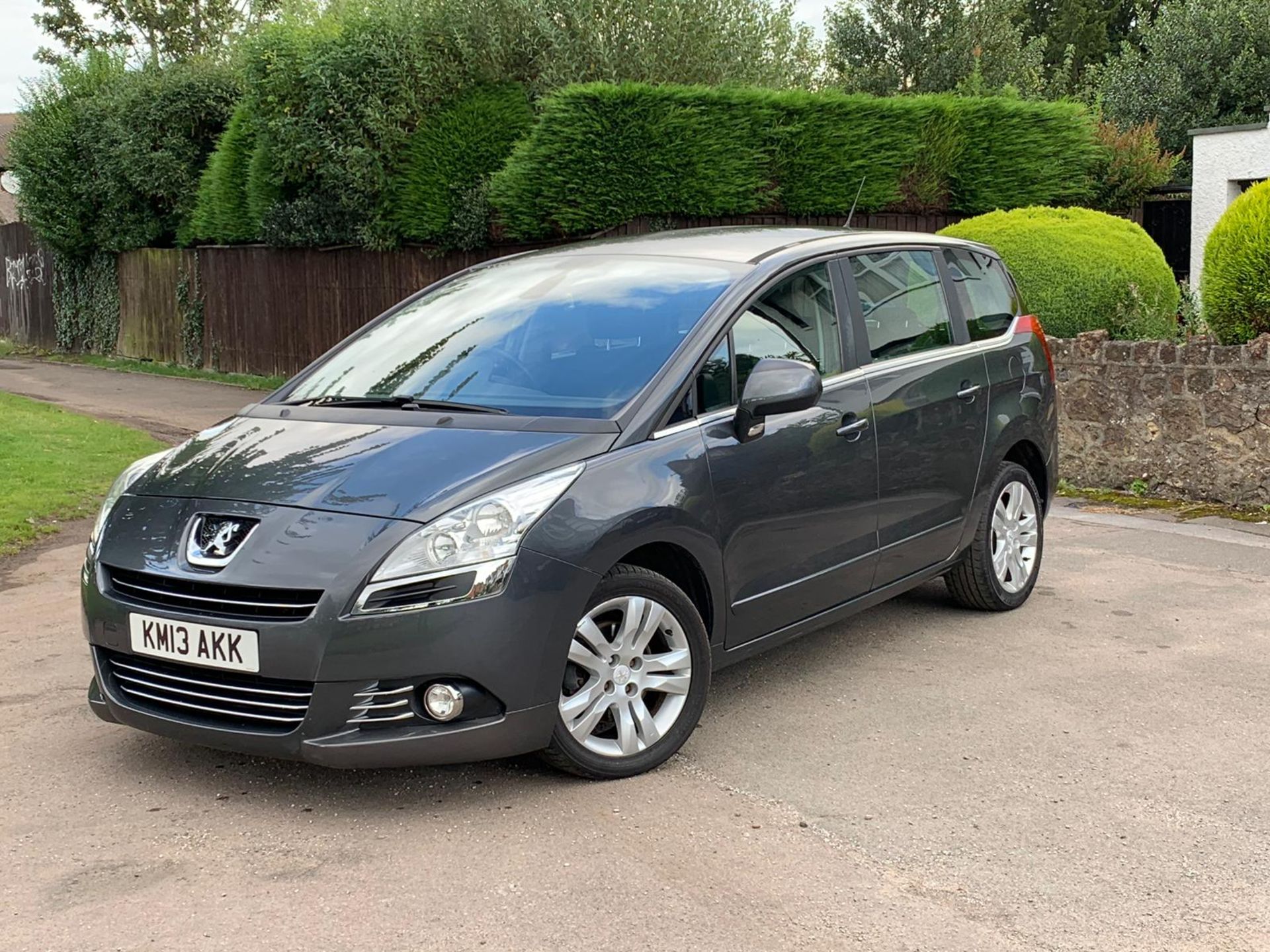 2013/13 REG PEUGEOT 5008 ACTIVE HDI AUTO 2.0 DIESEL METALLIC GREY MPV, LOW MILES *NO VAT*