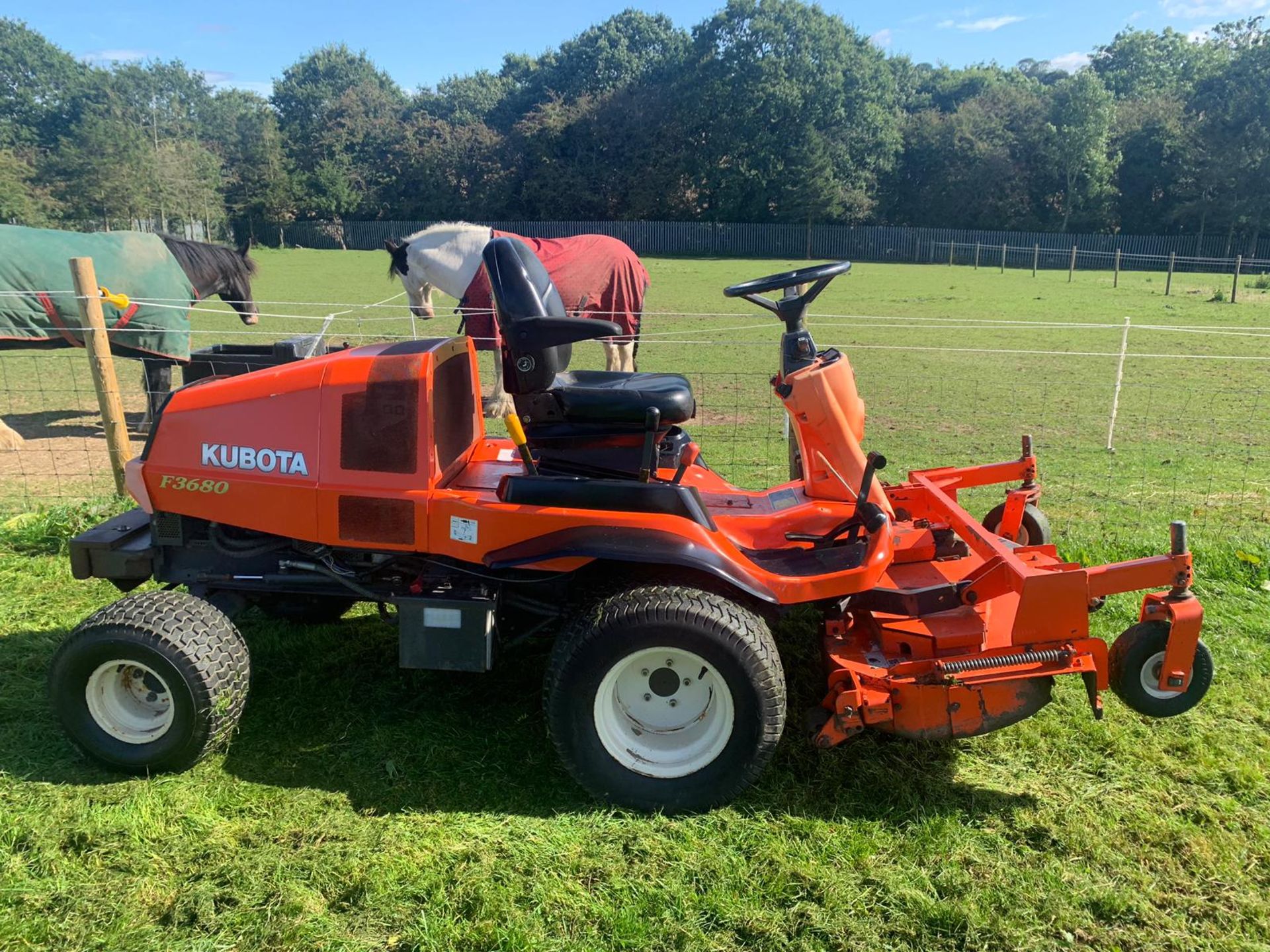 2012 KUBOTA F3680 OUT FRONT 4WD HST MOWER, TURF TYRES, 35 HP DIESEL ENGINE *PLUS VAT*