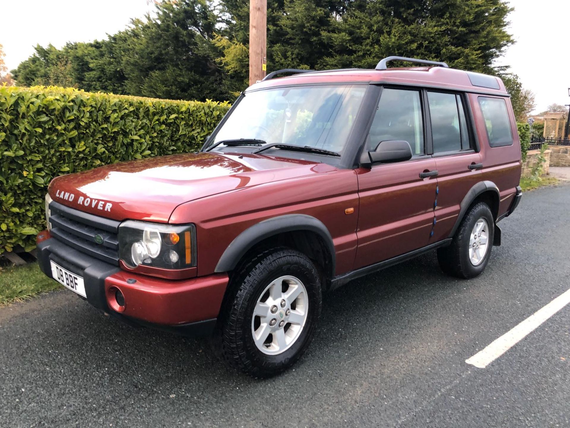 2003/03 REG LAND ROVER DISCOVERY TD5 GS 2.5 DIESEL RED 7 SEATS, PRIVATE REG INCLUDED *NO VAT* - Image 2 of 14