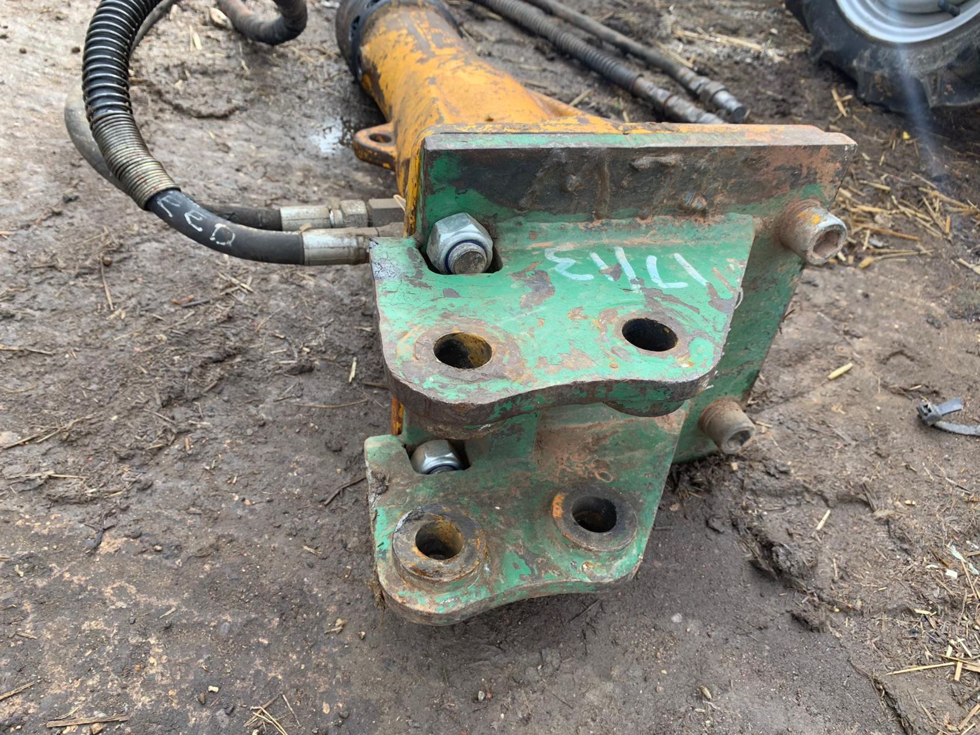 4TÉ SILMSTONE HYDRAULIC EXCAVATOR ATTACHMENTS PECKER / BREAKER, MODEL FRB352-U, YEAR 2017 *PLUS VAT* - Image 2 of 5