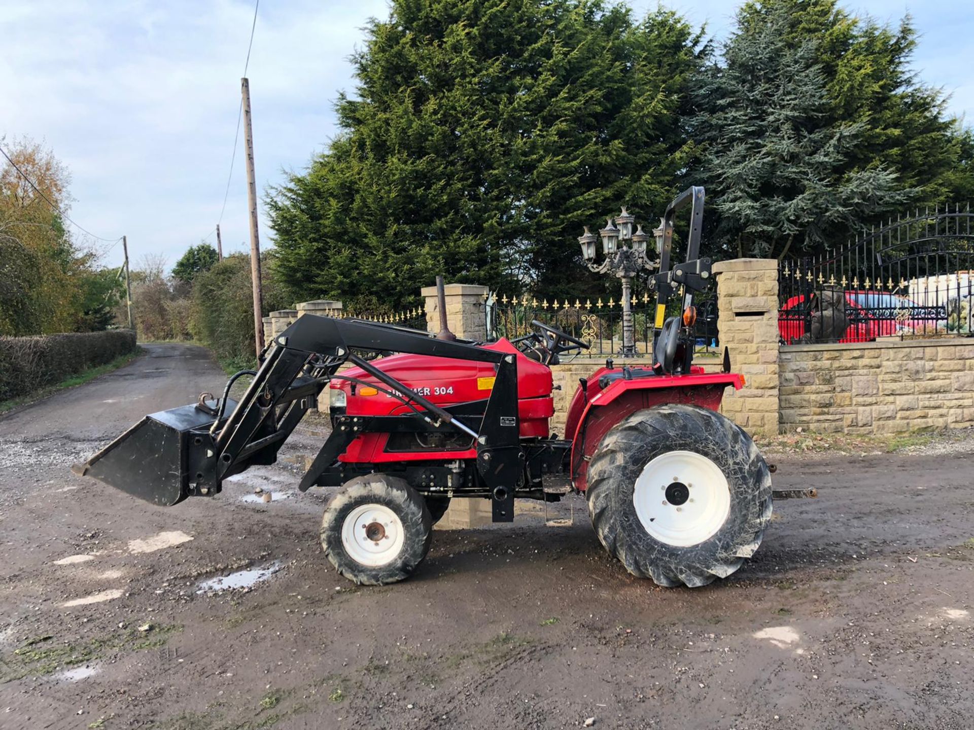 SIROMER 304 LOADER TRACTOR, 4 WHEEL DRIVE, 3 POINT LINKAGE, 500 HOURS *PLUS VAT*
