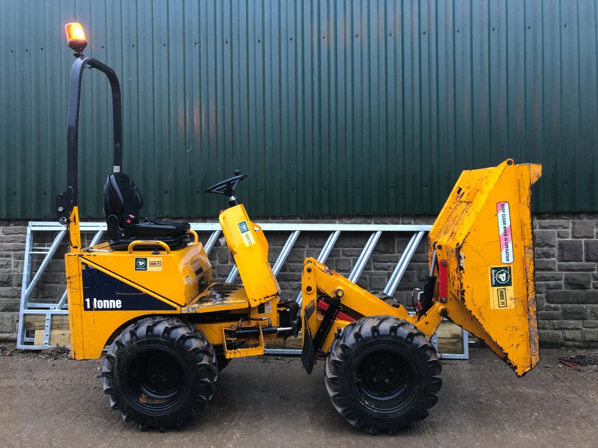 2012 THWAITES 1 TONNE HI-TIP DUMPER WITH FLASHING BEACON *PLUS VAT* - Bild 5 aus 18