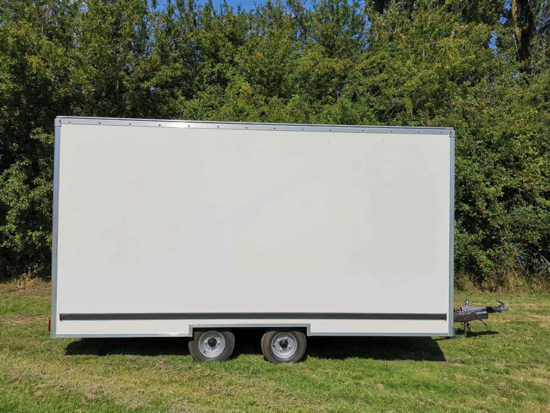 EXHIBITION TRAILER MOBEX TWIN AXLE, GTW 2500, 14' OR 4.270. *PLUS VAT* - Image 7 of 10