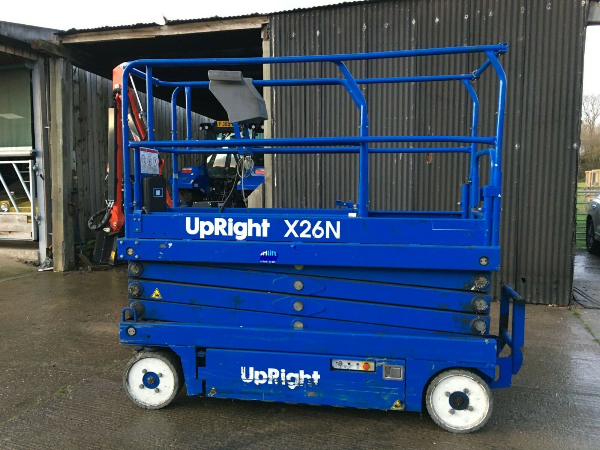 UPRIGHT X26N ACCESS PLATFORM SCISSOR LIFT, 7.93M PLATFORM HEIGHT *PLUS VAT* - Image 4 of 7