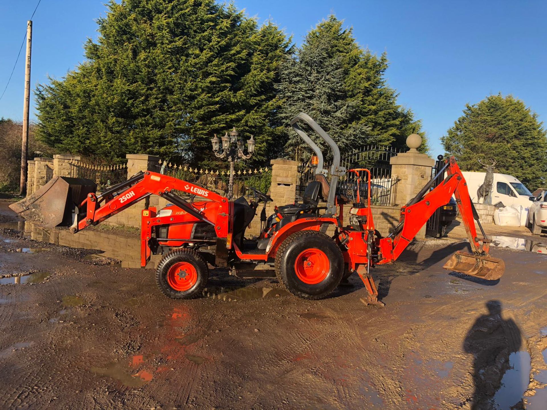 2008 KUBOTA B2530 DIESEL COMPACT TRACTOR C/W LEWIS 25QH FRONT LOADER & BACKHOE / ACTOR *PLUS VAT*