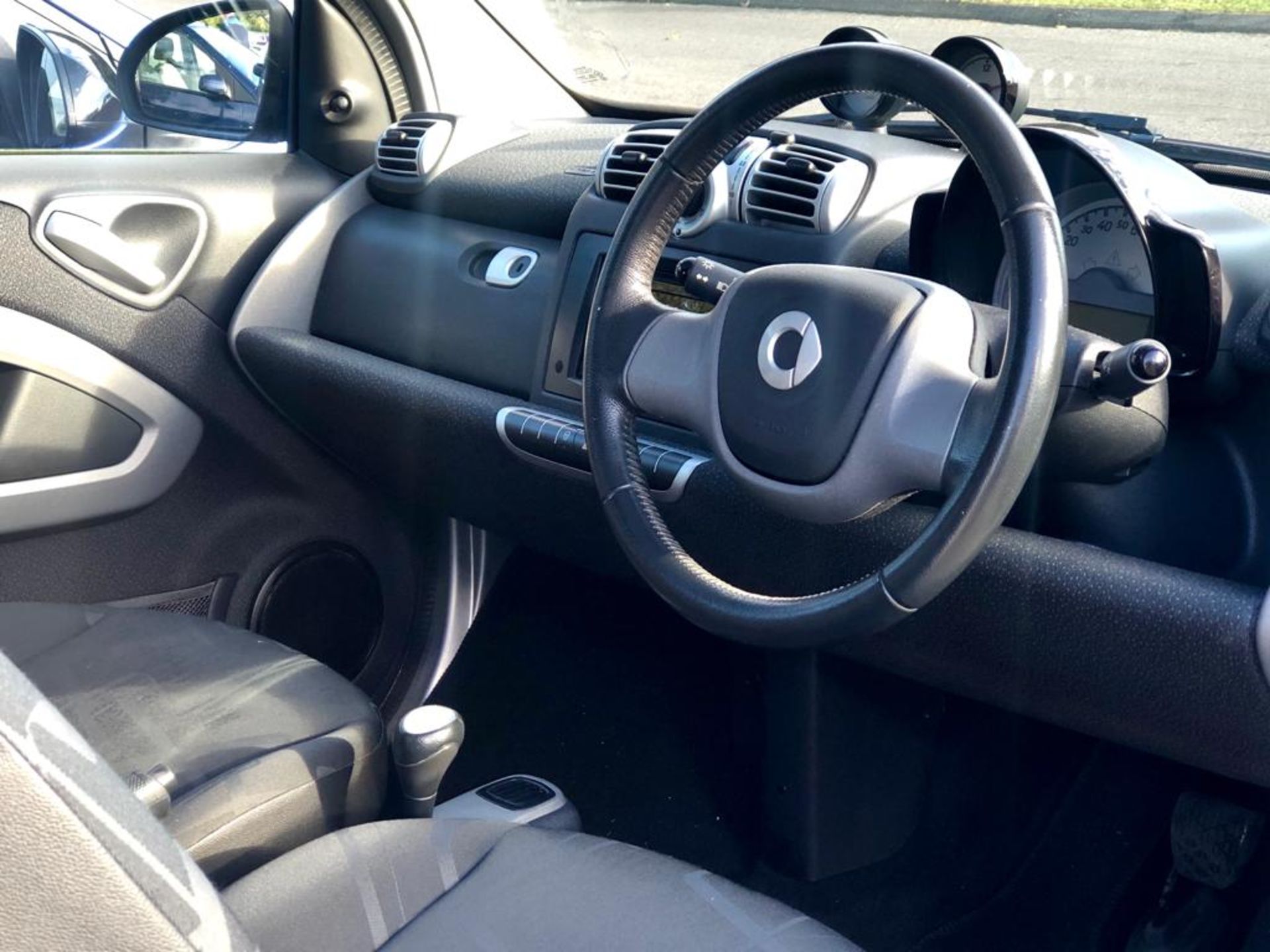 2010/10 REG SMART FORTWO PASSION CD 54 AUTOMATIC 800CC DIESEL COUPE, SHOWING 2 FORMER KEEPERS - Image 7 of 10