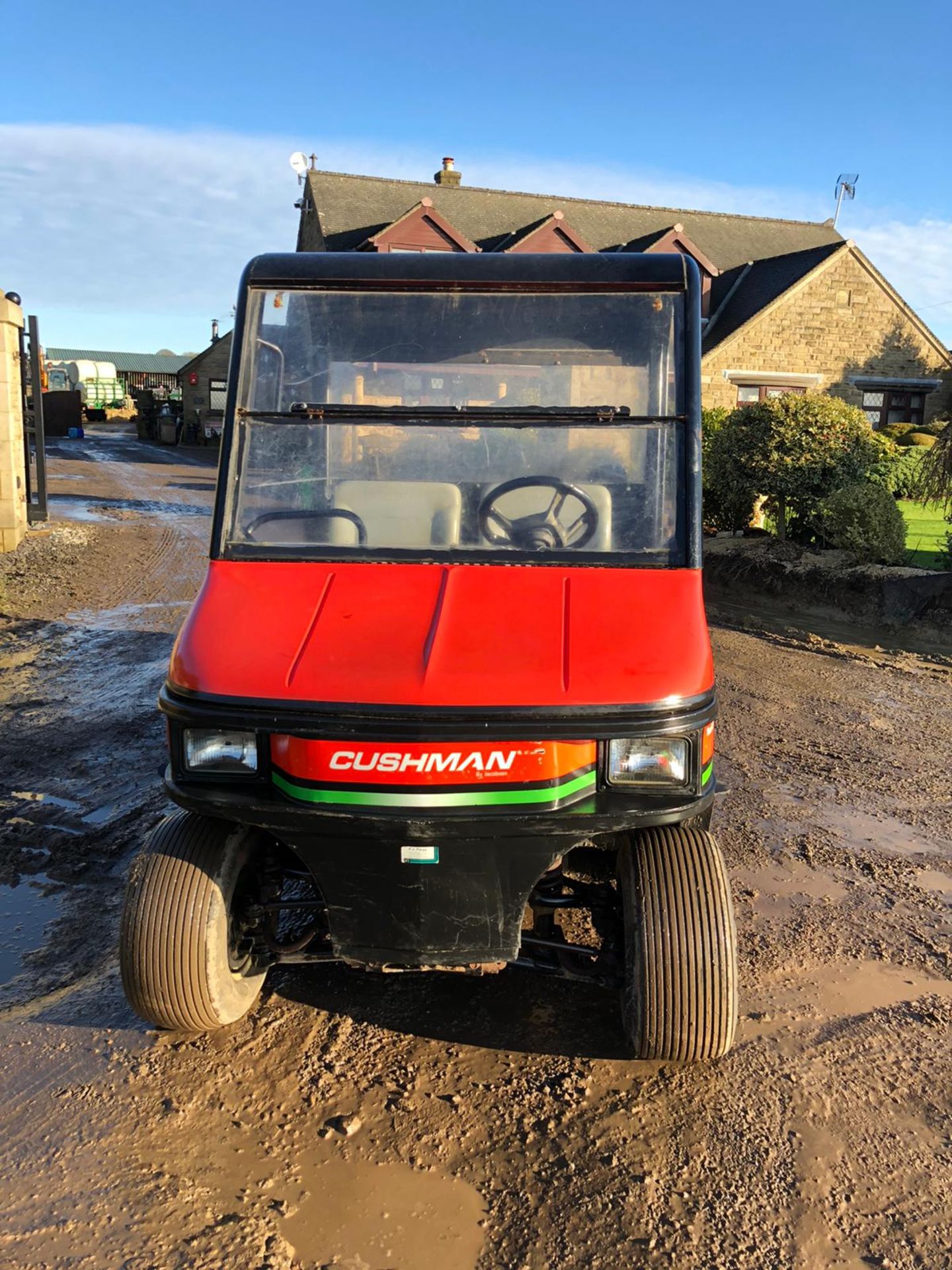 JACOBSON CUSHMAN TURF-TRUCKSTER HYDRAULIC TIPPING BACK, REAR PTO, RUNS, DRIVES, WORKS *NO VAT* - Image 4 of 6