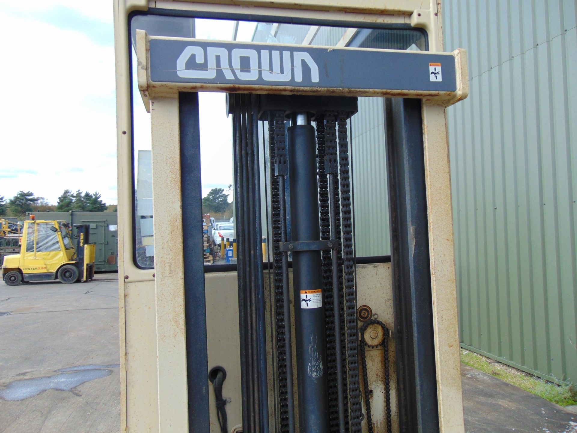 CROWN SP36 1000KGS STOCKPICKER MAN UP ELECTRIC FORKLIFT ONLY 1,556 HOURS *NO VAT* - Image 8 of 18