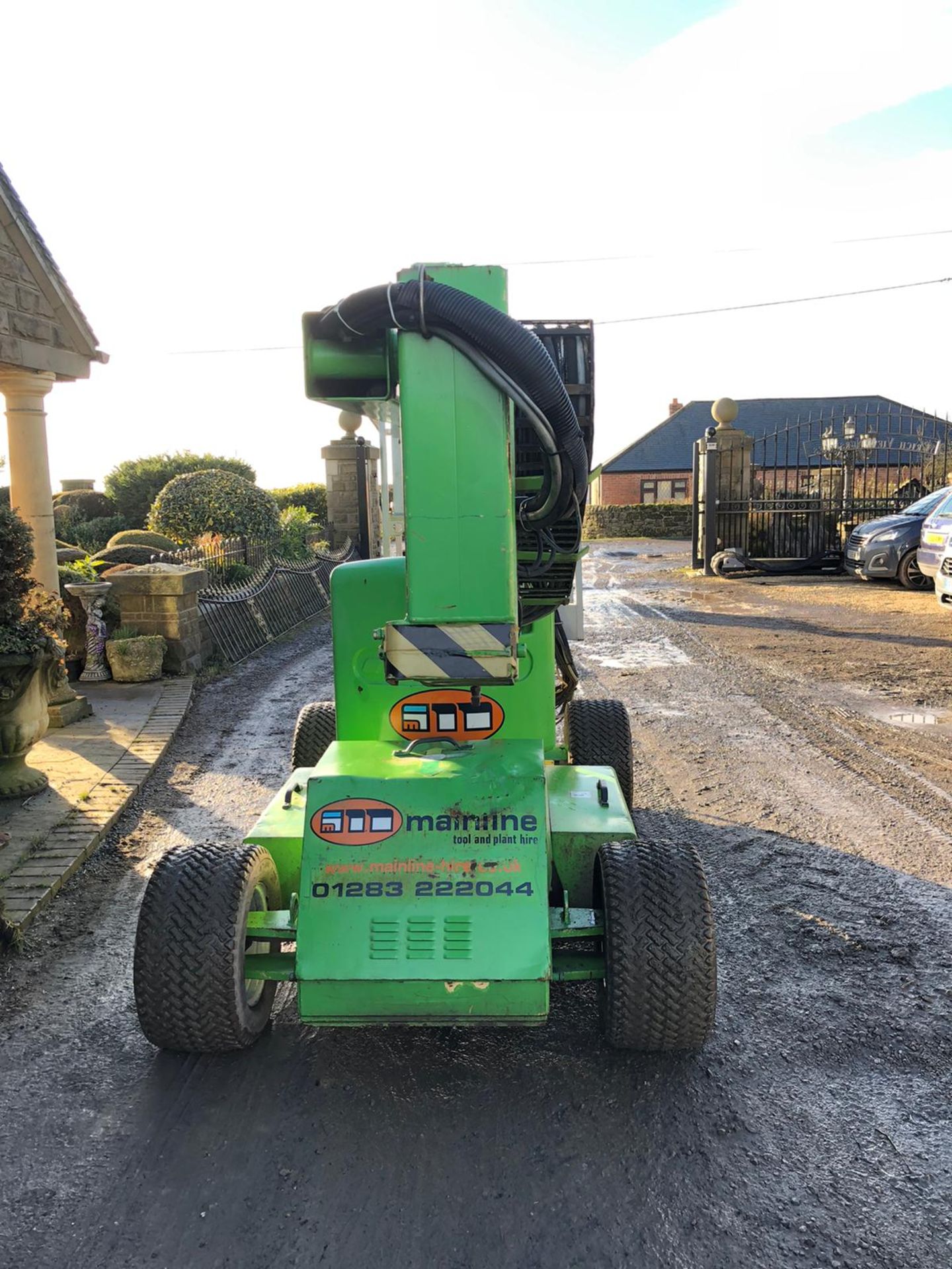 NIFTY NR12 NDE BOOM LIFT SCISSOR LIFT, YEAR 2007, RUNS, WORKS, LIFTS, VERY GOOD BATTERY *PLUS VAT* - Image 3 of 11