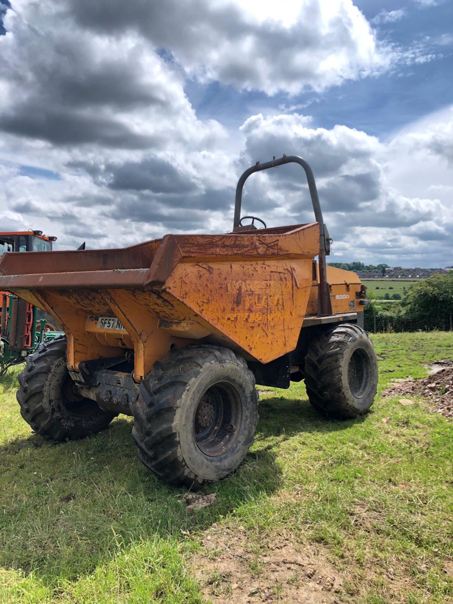 BENFORD TEREX 9 TONNE DUMPER, RUNS AND WORKS, YEAR 2007 *PLUS VAT* - Image 2 of 6