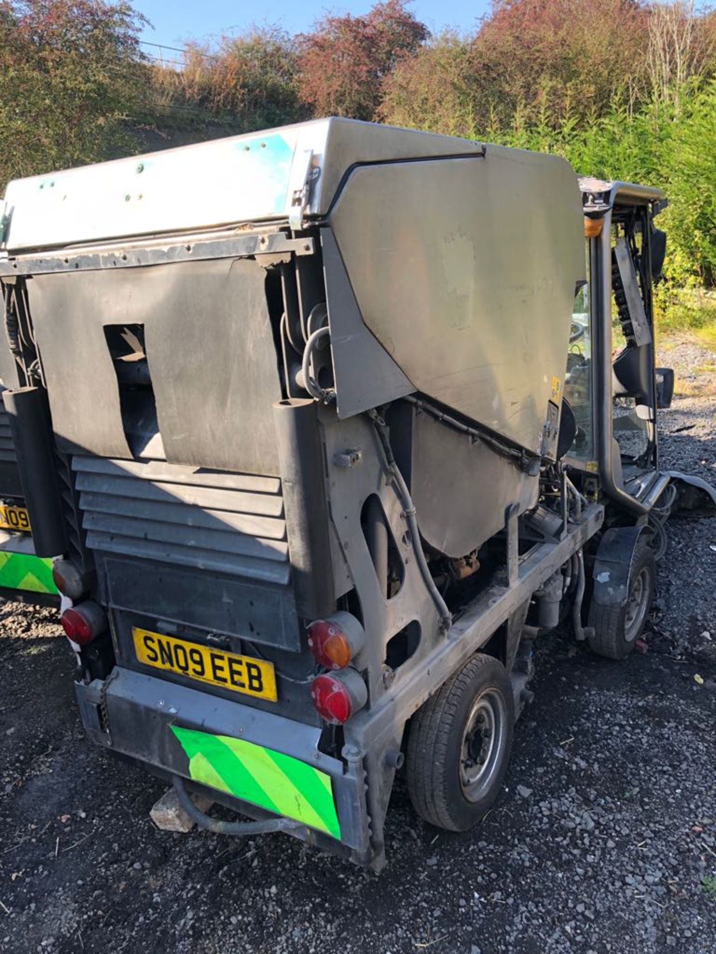 JOB LOT OF 3 X 2009 GREEN MACHINE ROAD SWEEPERS *PLUS VAT* - Image 8 of 19