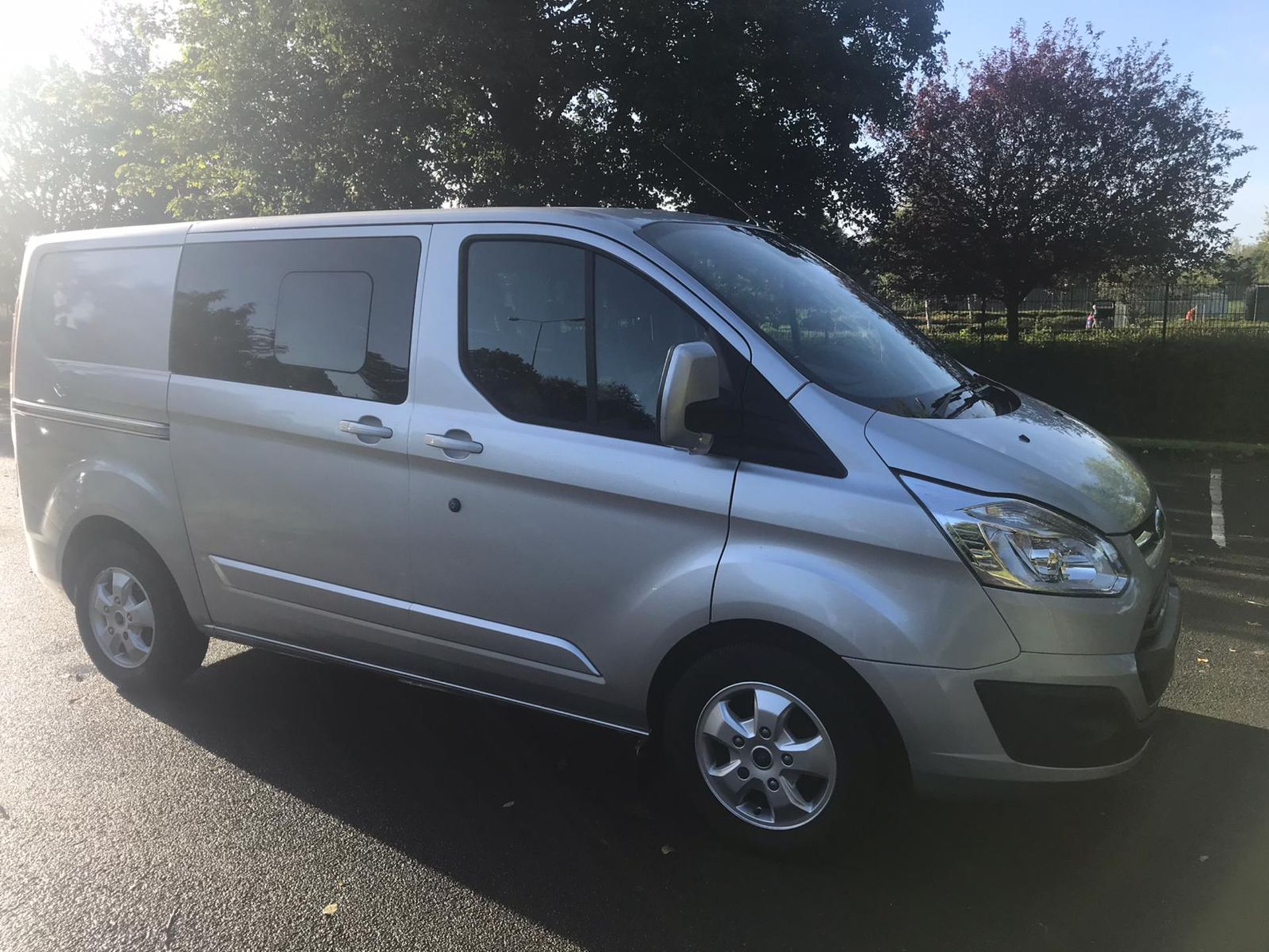 2016/66 REG FORD TRANSIT CUSTOM 290 LIMITED 2.0 DIESEL 6 SEATER PANEL VAN, SHOWING 1 FORMER KEEPER