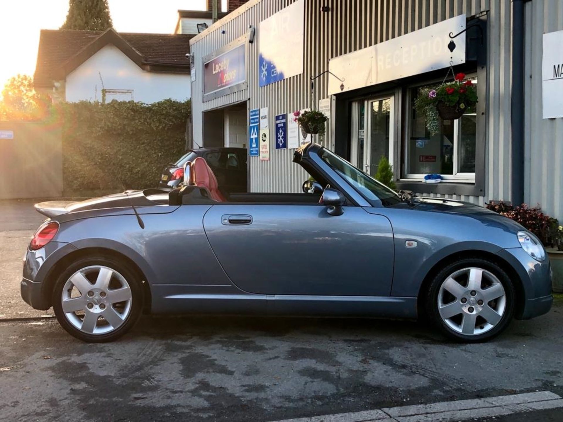 2008/08 REG DAIHATSU COPEN 1.3 PETROL GREY CONVERTIBLE, SHOWING 0 FORMER KEEPERS *NO VAT* - Image 8 of 13