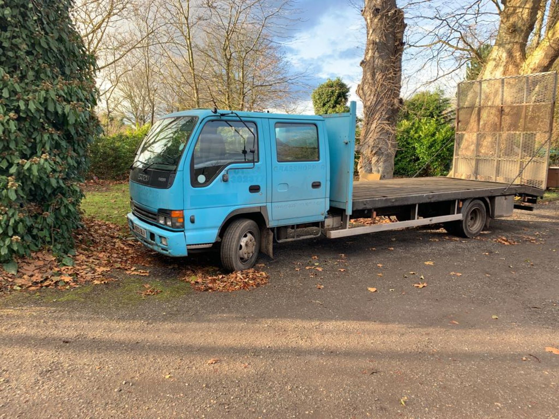 2004/53 REG ISUZU NQR 70 7.5 TON BEAVERTAIL DOUBLE CAB BLUE RECOVERY LORRY, SHOWING 2 FORMER KEEPERS - Image 4 of 11