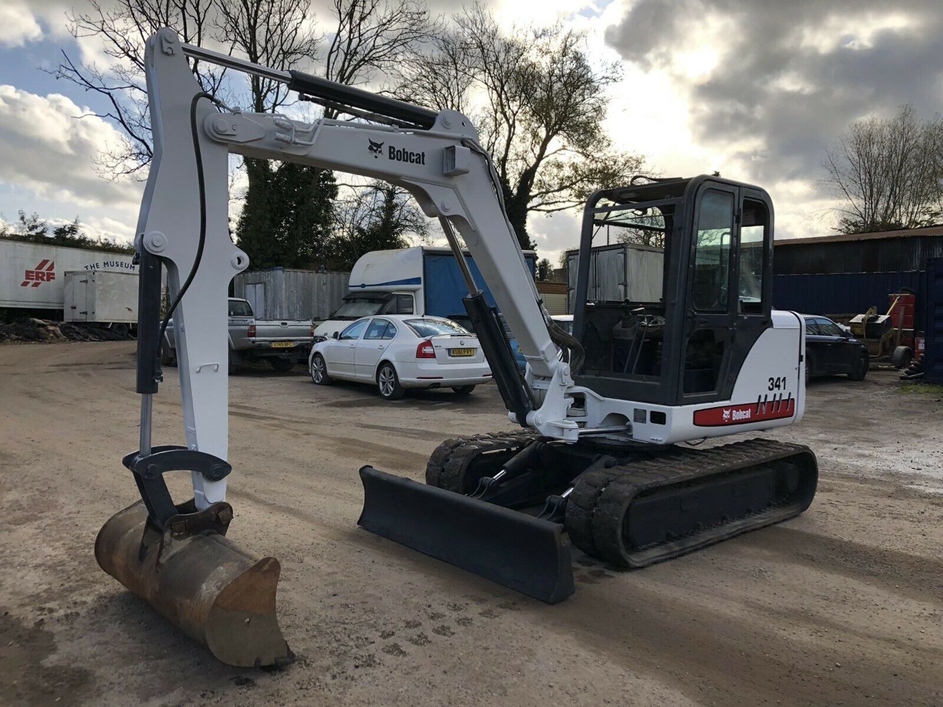 2002 BOBCAT 341, 5 TON TRACKED CRAWLER DIGGER / EXCAVATOR, RUNS AND WORKS *PLUS VAT* - Image 2 of 5