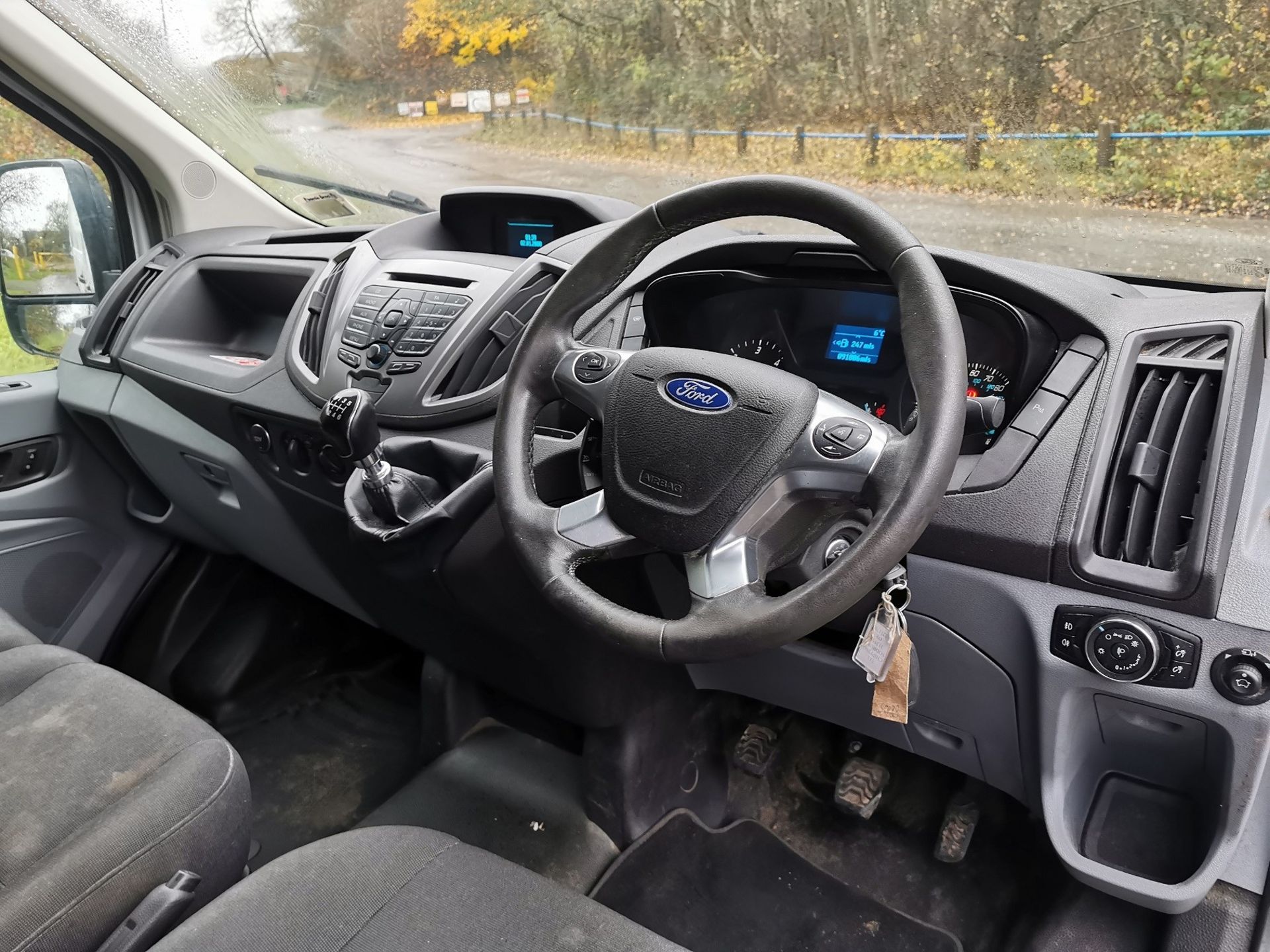 2016/16 REG FORD TRANSIT 350 L4 JUMBO TREND 2.2 DIESEL WHITE PANEL VAN, SHOWING ONE OWNER *NO VAT* - Image 15 of 18