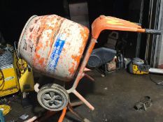 BELLE PETROL MIXER, HONDA GXH50 ENGINE, RUNS AND WORKS WELL *NO VAT*