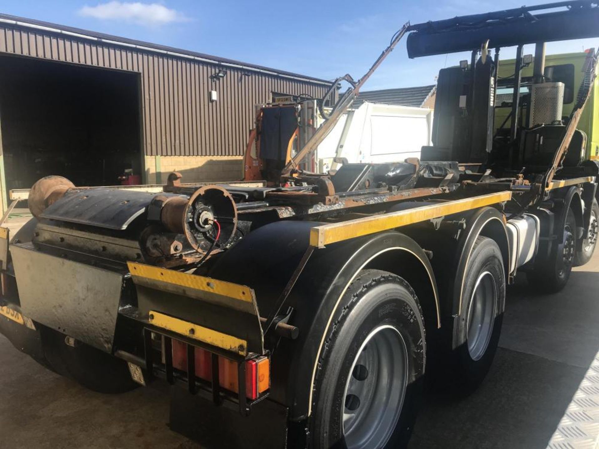 2012/12 REG IVECO TRAKKER 360 8X4 HOOK LOADER MULTI LIFT BODY EASY SHEET AIR CON AUTO BOX *PLUS VAT* - Image 3 of 20