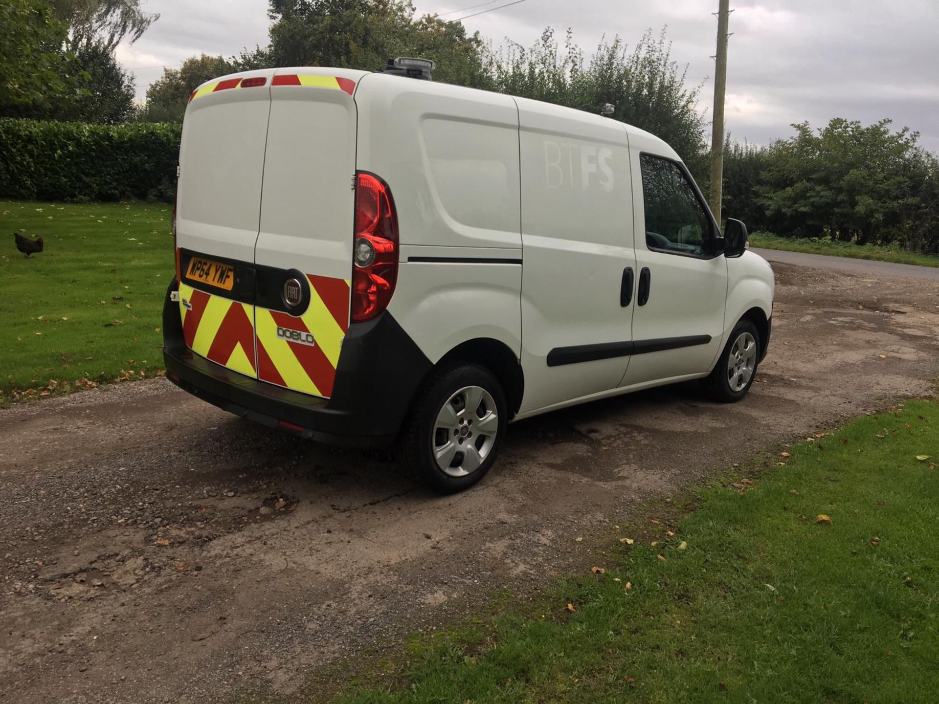 2015/64 REG FIAT DOBLO 16V MULTIJET 1.25 DIESEL WHITE PANEL VAN, SHOWING 0 FORMER KEEPERS *PLUS VAT* - Image 7 of 13