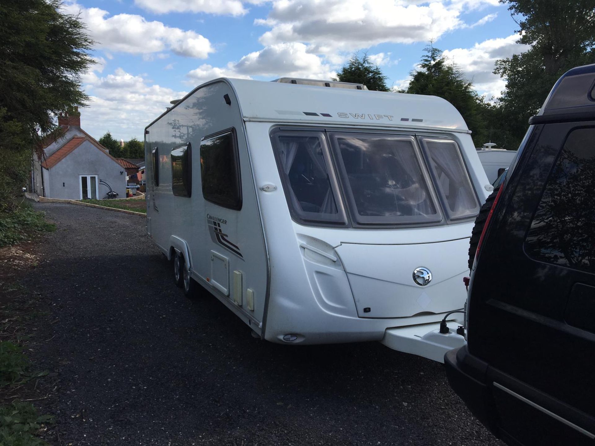 SWIFT CHALLENGER 625 TWIN AXLE 6 BERTH CARAVAN, YEAR 2009, CRIS DOCUMENT PRESENT *NO VAT* - Image 8 of 22