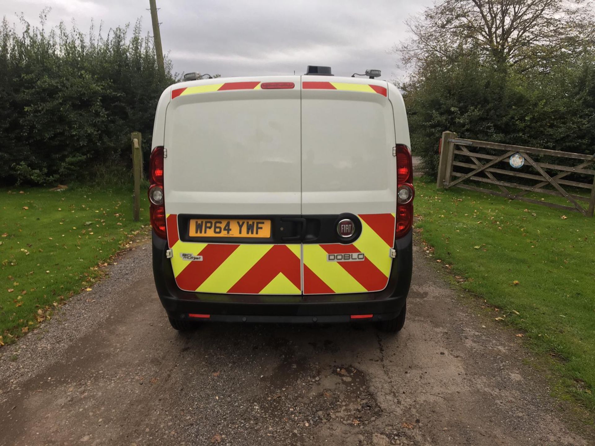 2015/64 REG FIAT DOBLO 16V MULTIJET 1.25 DIESEL WHITE PANEL VAN, SHOWING 0 FORMER KEEPERS *PLUS VAT* - Image 6 of 13