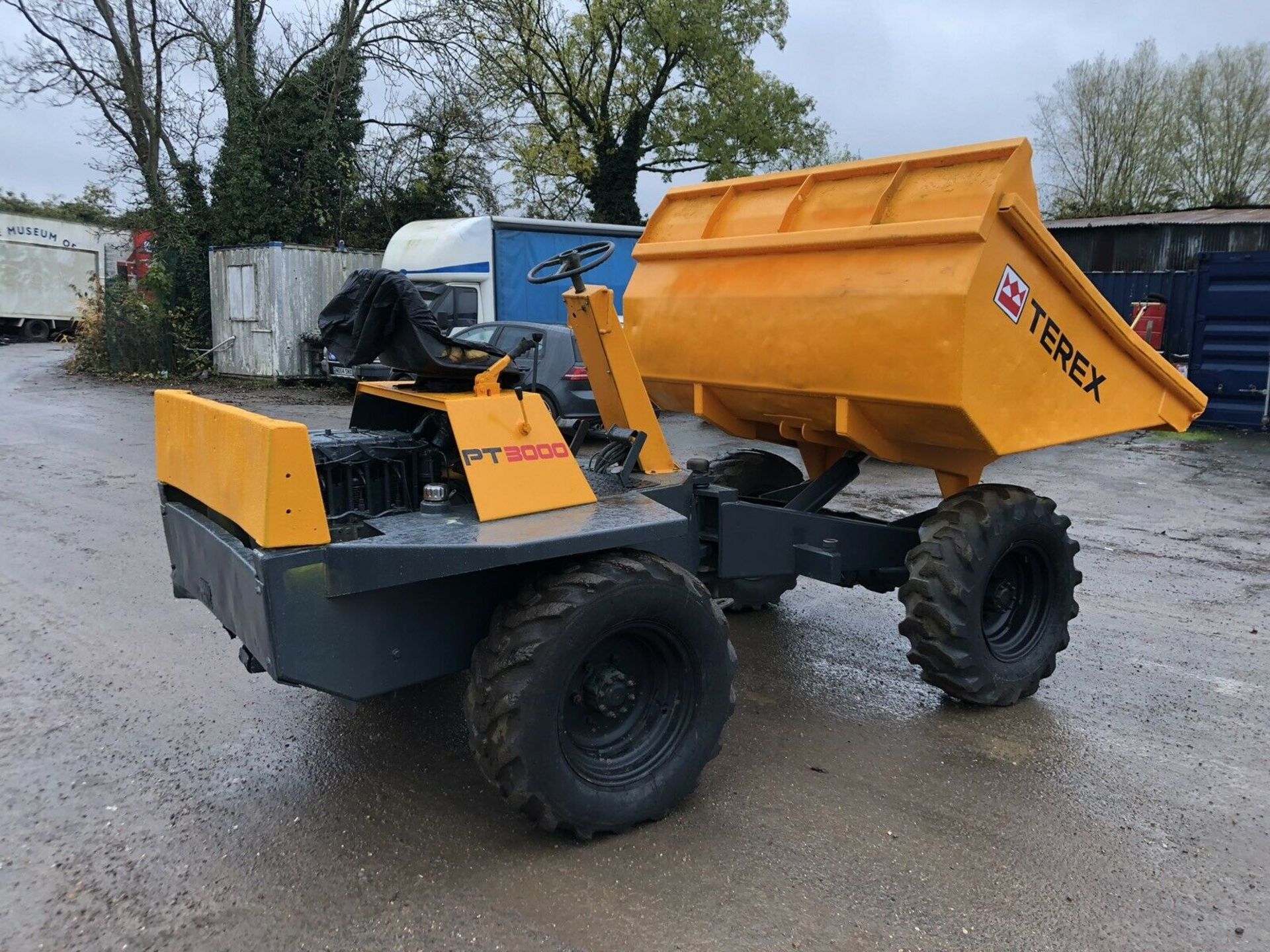 BENFORD 4 TON DUMPER ELECTRIC START RESPRAYED DUMP TRUCK, RUNS, WORKS *PLUS VAT* - Image 5 of 6