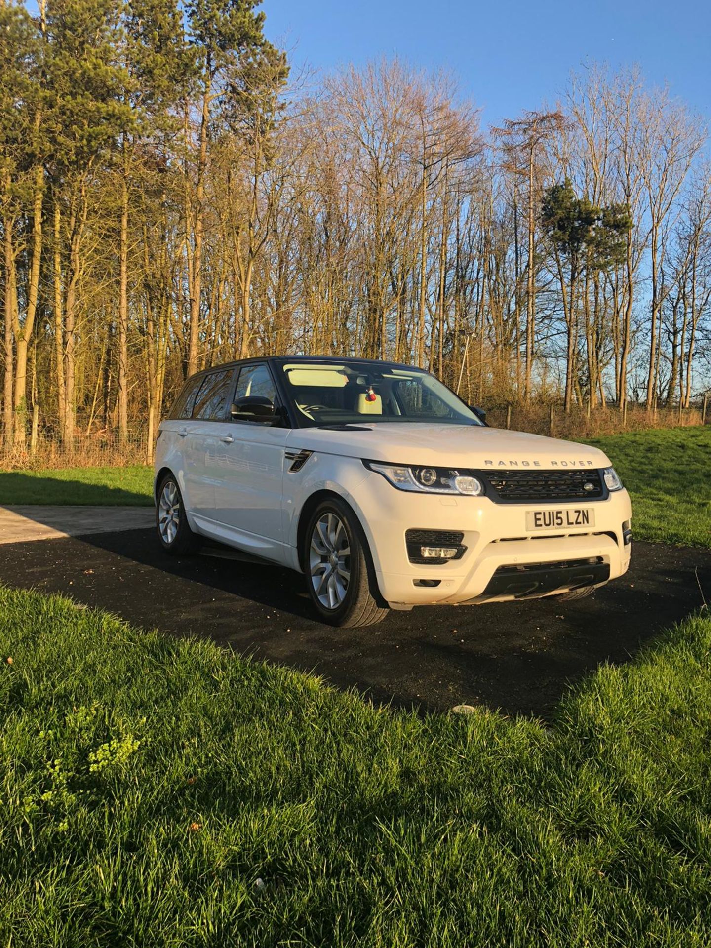 2015/15 REG RANGE ROVER SPORT HSE 3.0 V6 WHITE DIESEL 4X4, FULL DEALER SERVICE HISTORY *NO VAT*