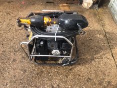 JCB BEAVER POWER PACK, C/W GUN, AND CHISEL *NO VAT*