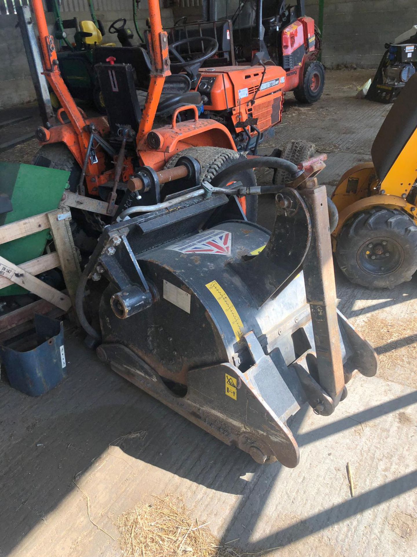 JCB 3CX ROAD PLANER TARMAC PLANER, ONLY HAD SMALL AMOUNT OF USE *PLUS VAT*