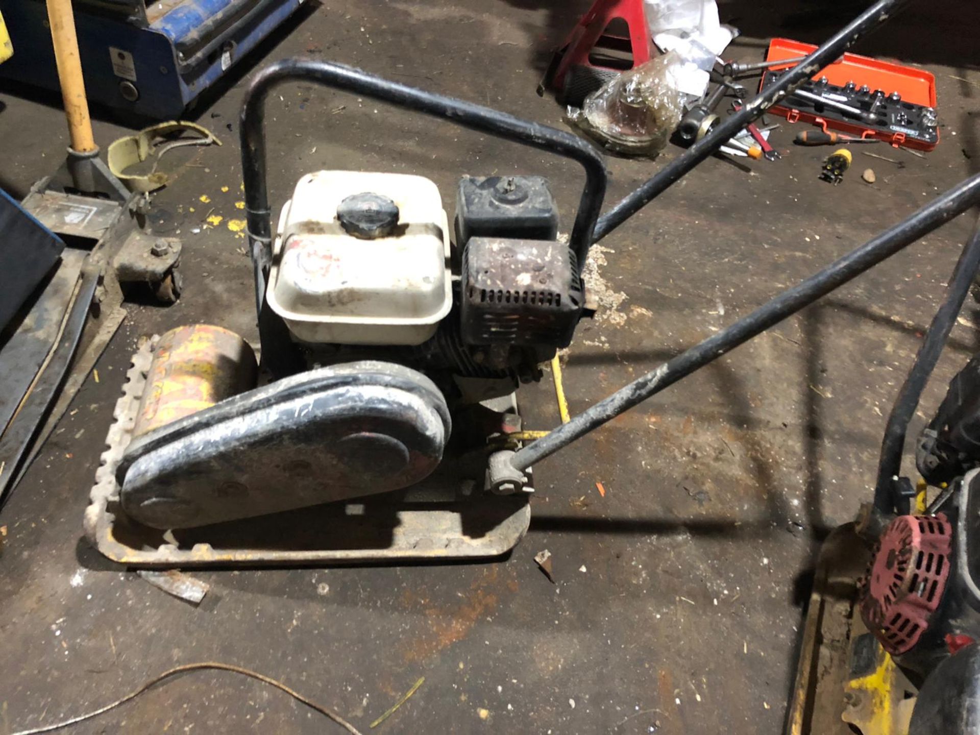 WACKER WACKER PLATE, RUNS, WORKS AND VIBRATES, HONDA PETROL ENGINE *NO VAT* - Image 2 of 5