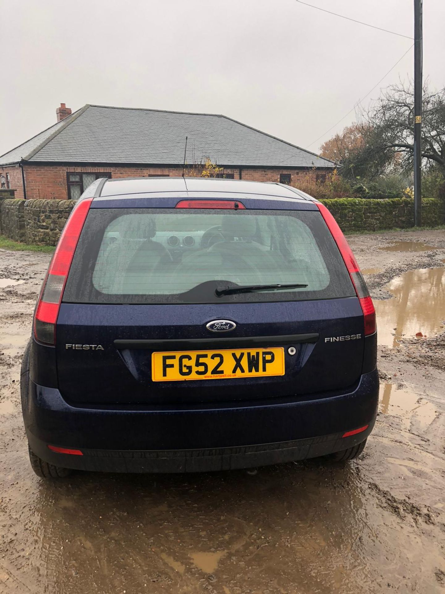 2002/52 REG FORD FIESTA FINESSE 1.3 PETROL BLUE 5 DOOR HATCHBACK, SHOWING 3 FORMER KEEPERS *NO VAT* - Image 3 of 8