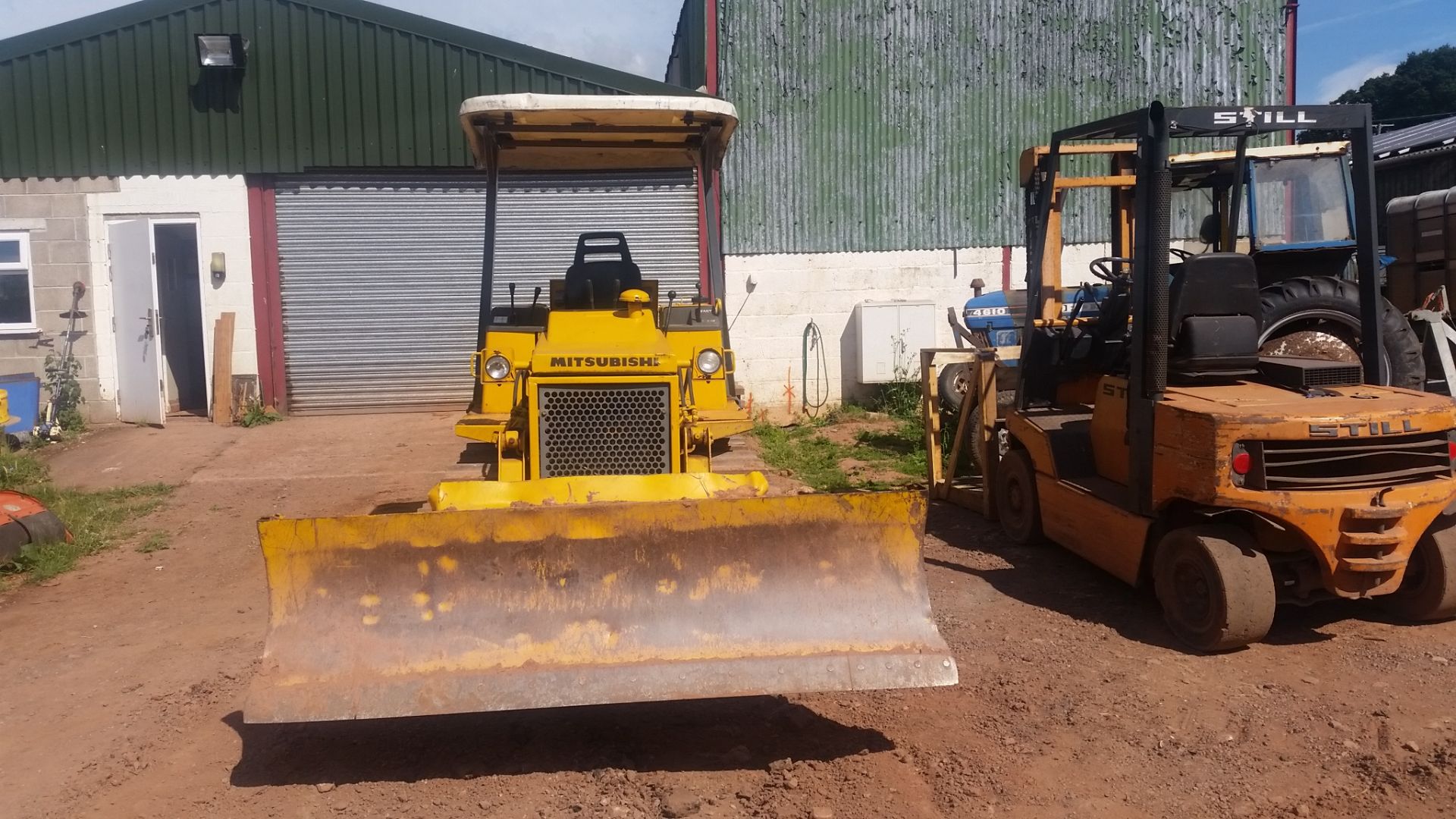 MITSUBISHI BD2G II DOZER, WITH 6 WAY BLADE IN WORKING CONDITION *NO VAT* - Image 2 of 9