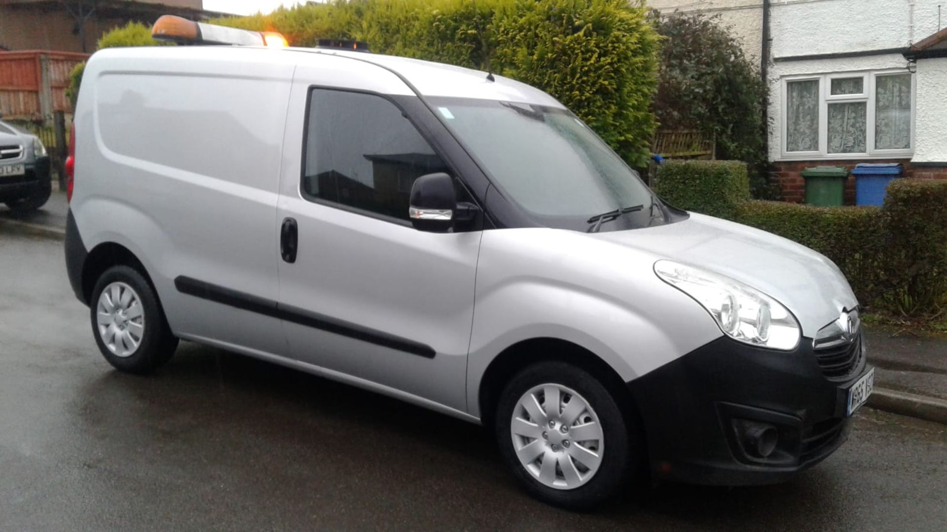 2015 VAUXHALL COMBO VAN -AIR CON + SUPER LOW MILES JUST 21,700 MILES !! ! - Image 5 of 12