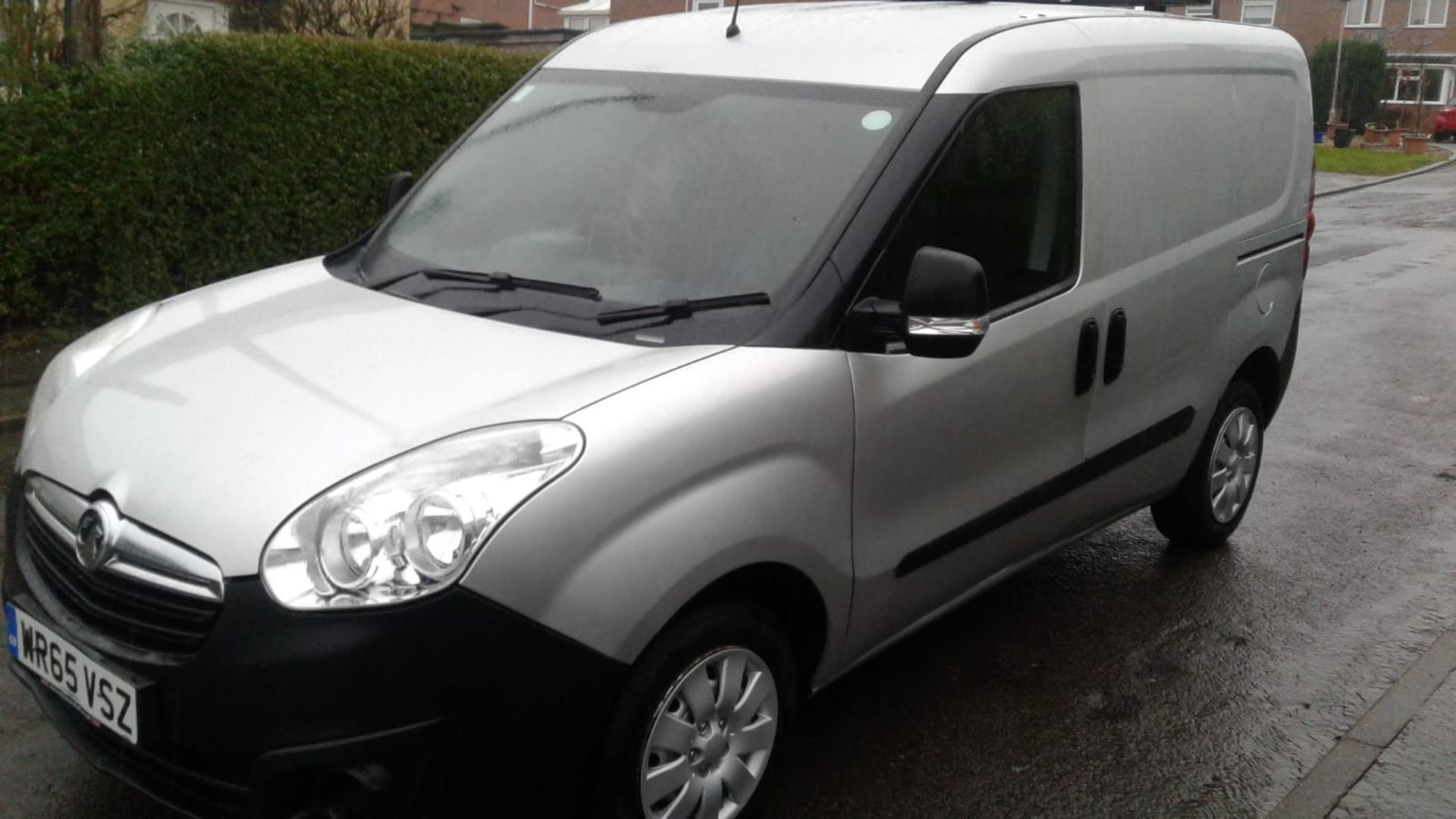 2015 VAUXHALL COMBO VAN -AIR CON + SUPER LOW MILES JUST 21,700 MILES !! ! - Image 3 of 12