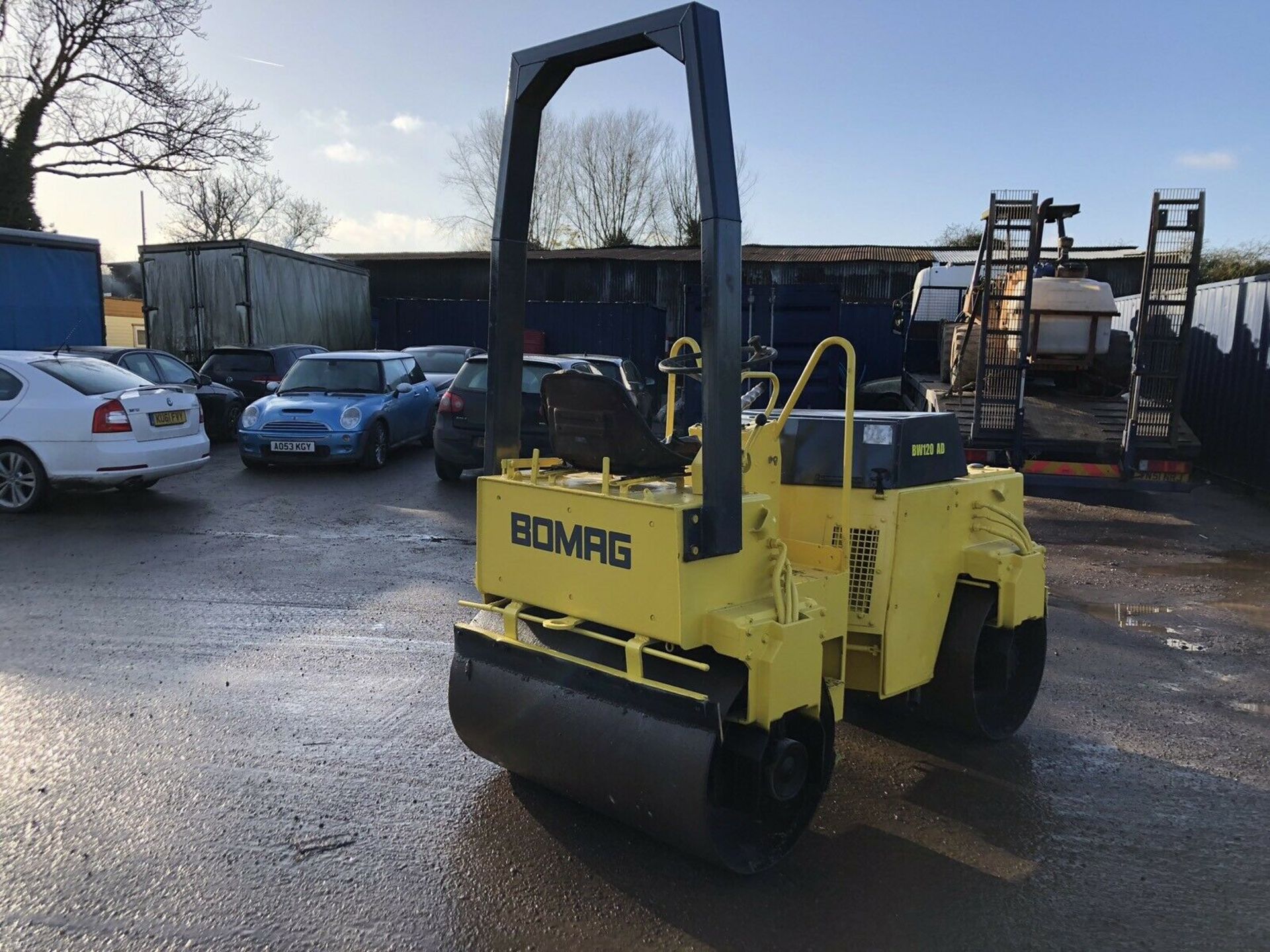 1998 BOMAG BW120 VIBRATING RIDE ON ROLLER COMPACTOR, RUNS AND WORKS *PLUS VAT* - Image 4 of 4